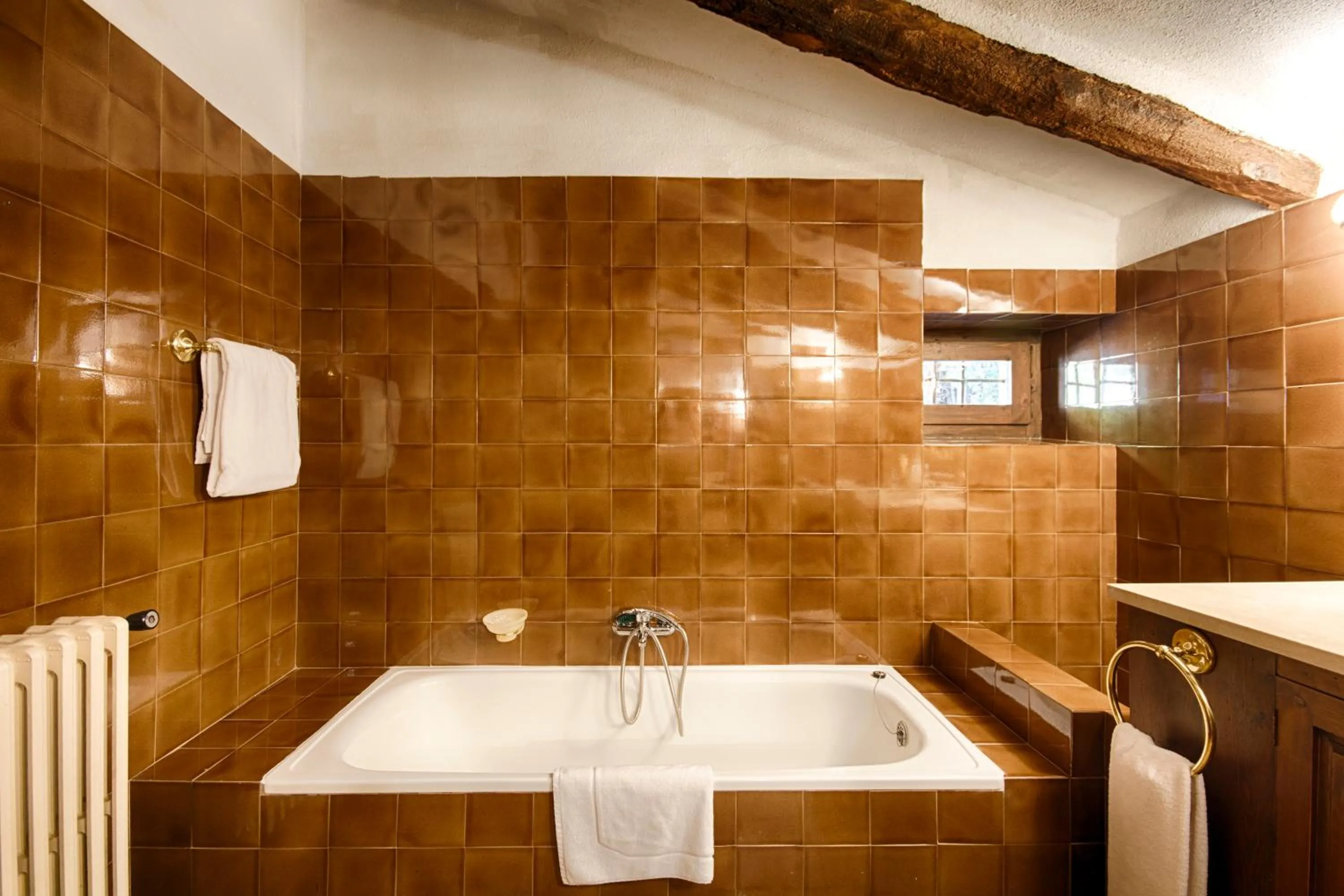 Hot Tub in Masia Can Pou