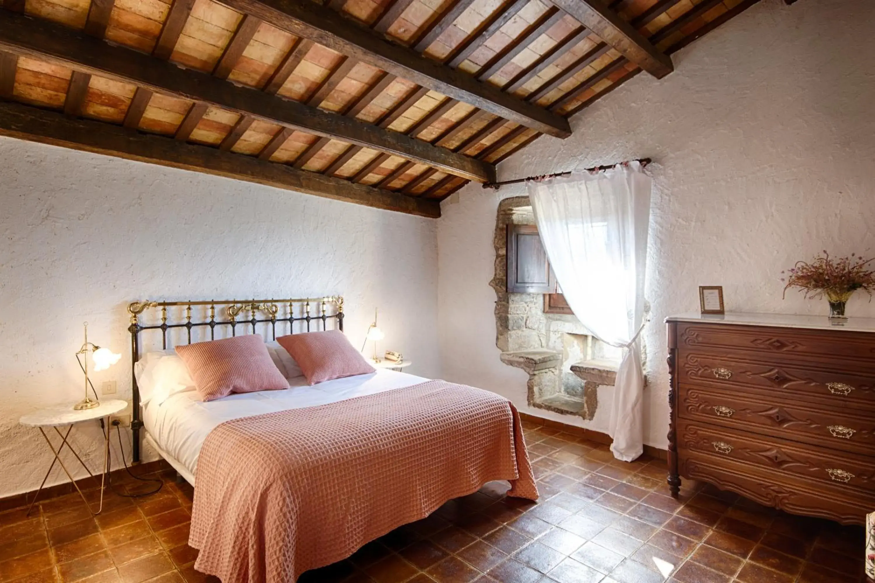 Superior Double Room in Masia Can Pou Superior Double Room in Masia Can Pou