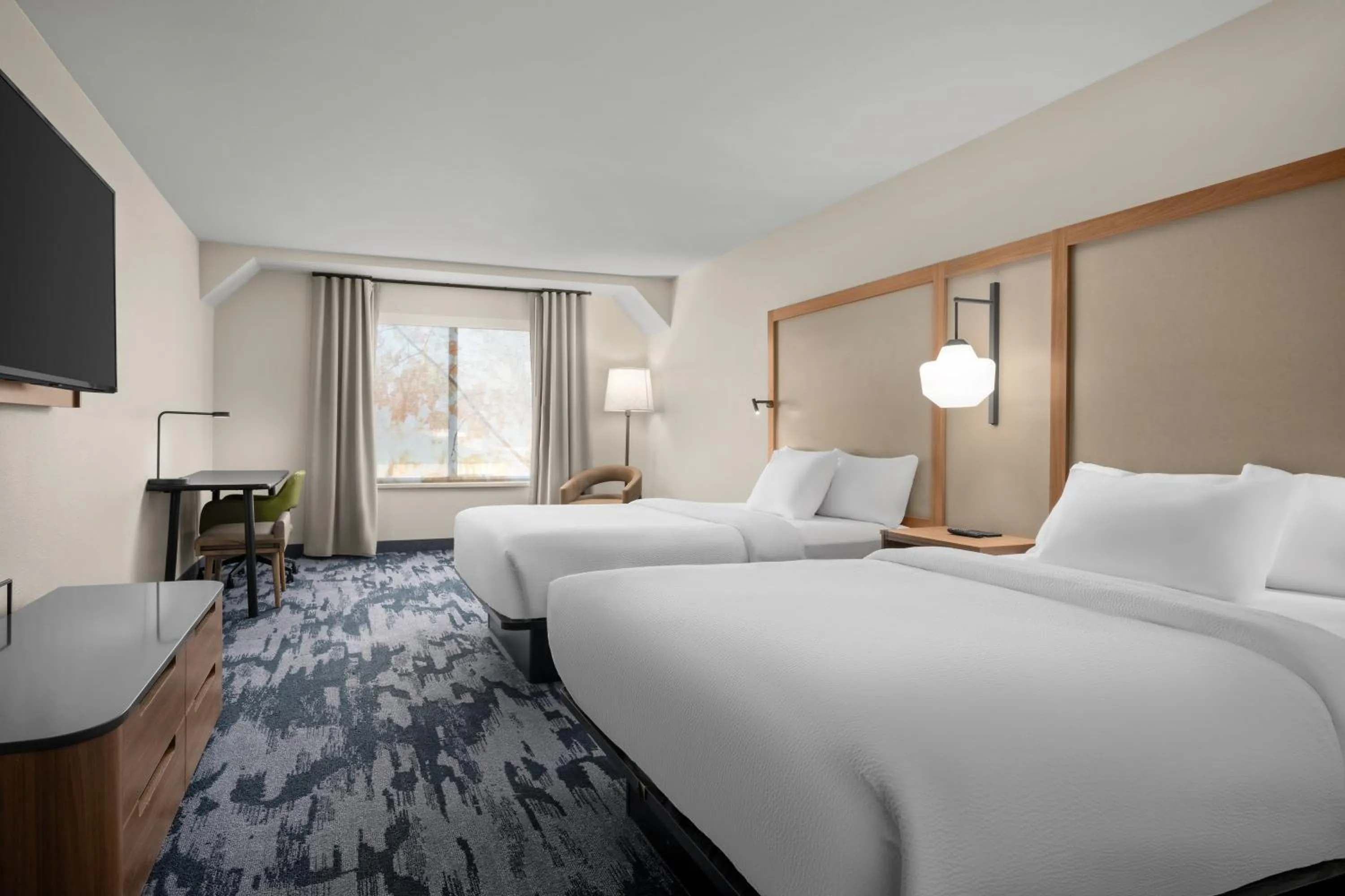 Bed in Fairfield by Marriott Inn & Suites Helena North