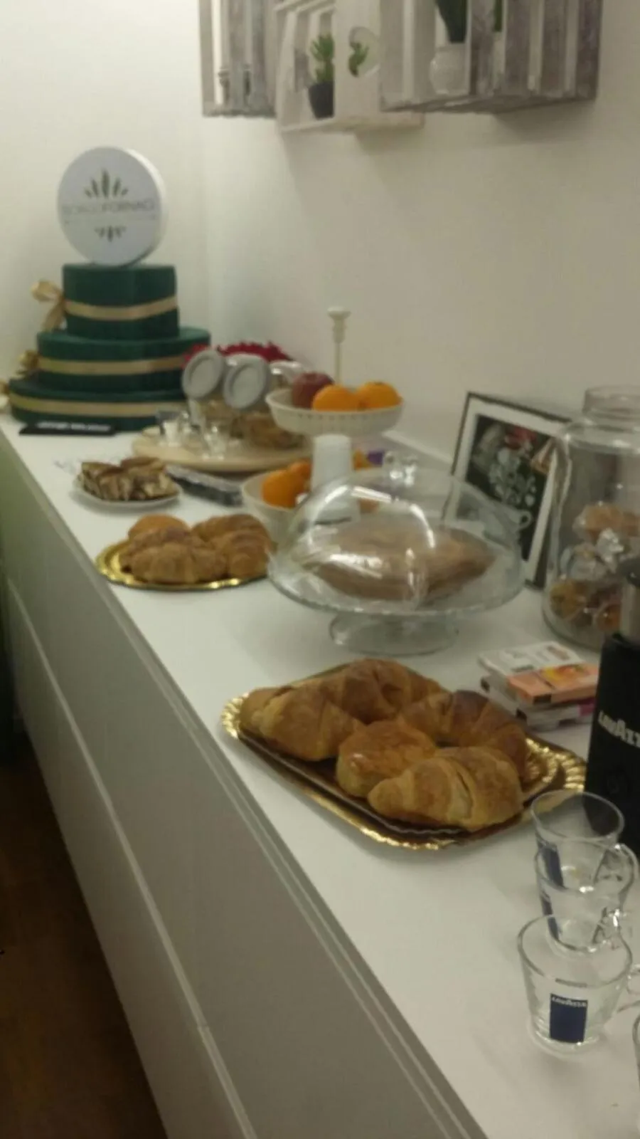 Communal kitchen in B&B BORGO FORNACI