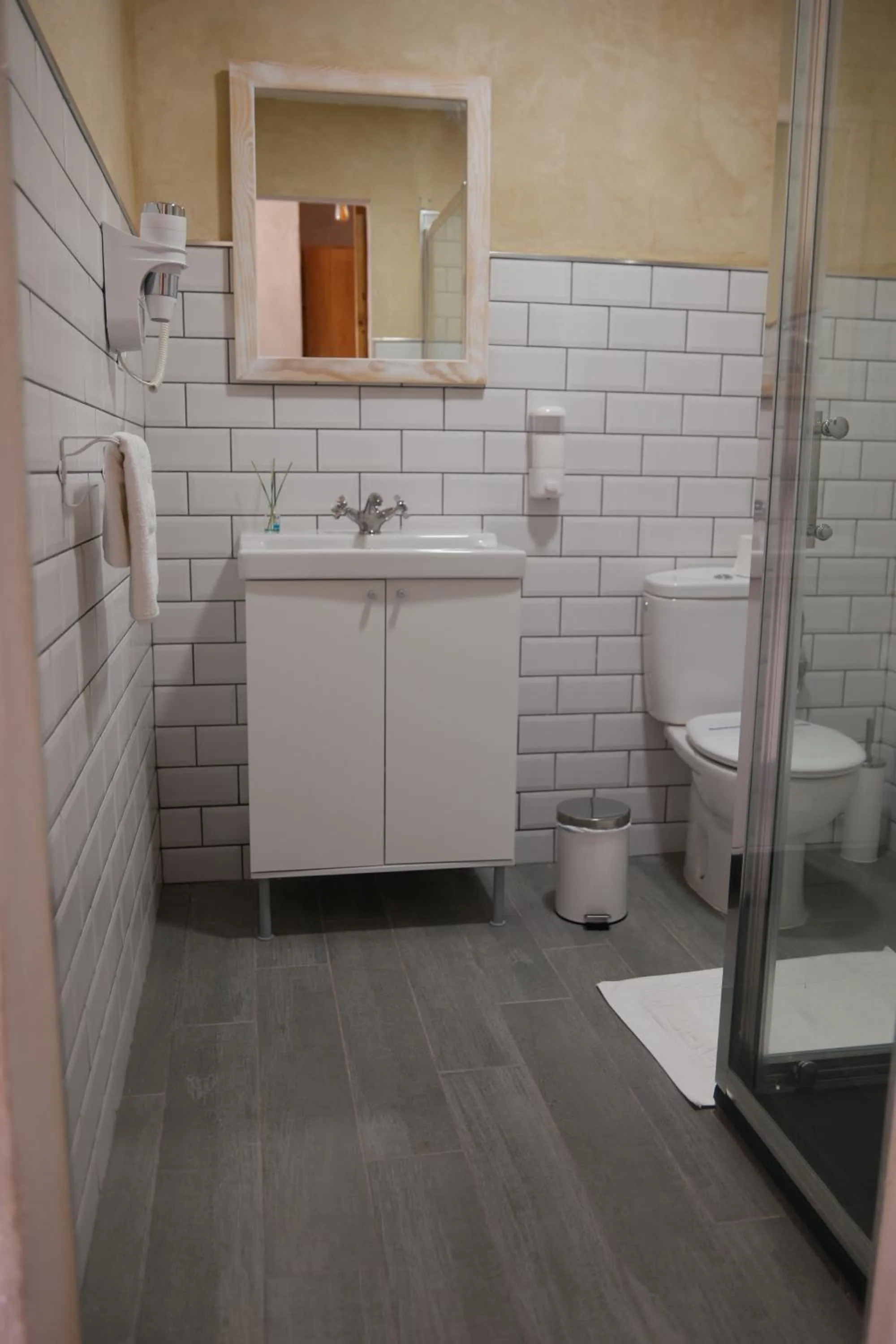 Bathroom in El Rancho