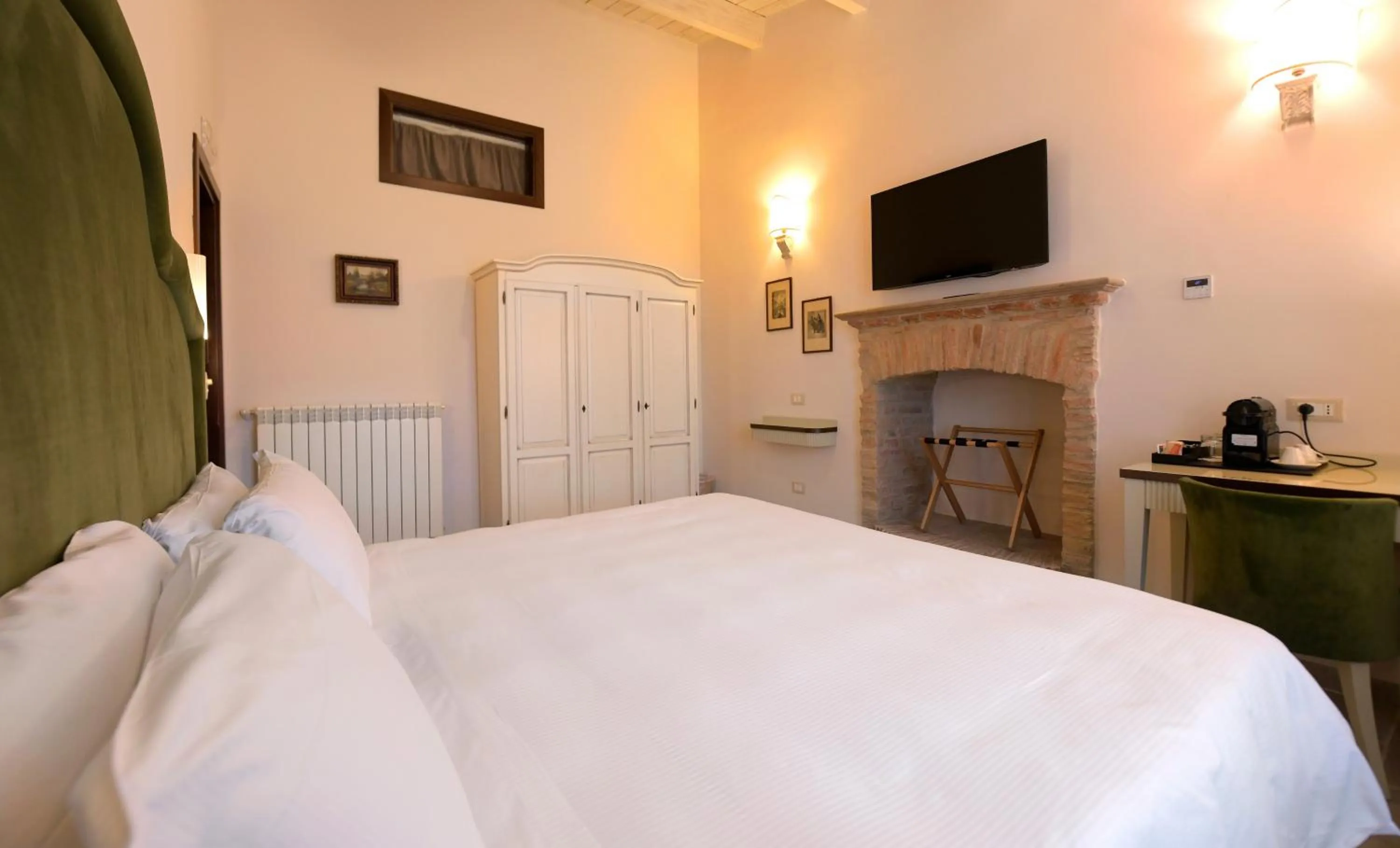Bedroom, Bed in Tenuta Ciminata Greco