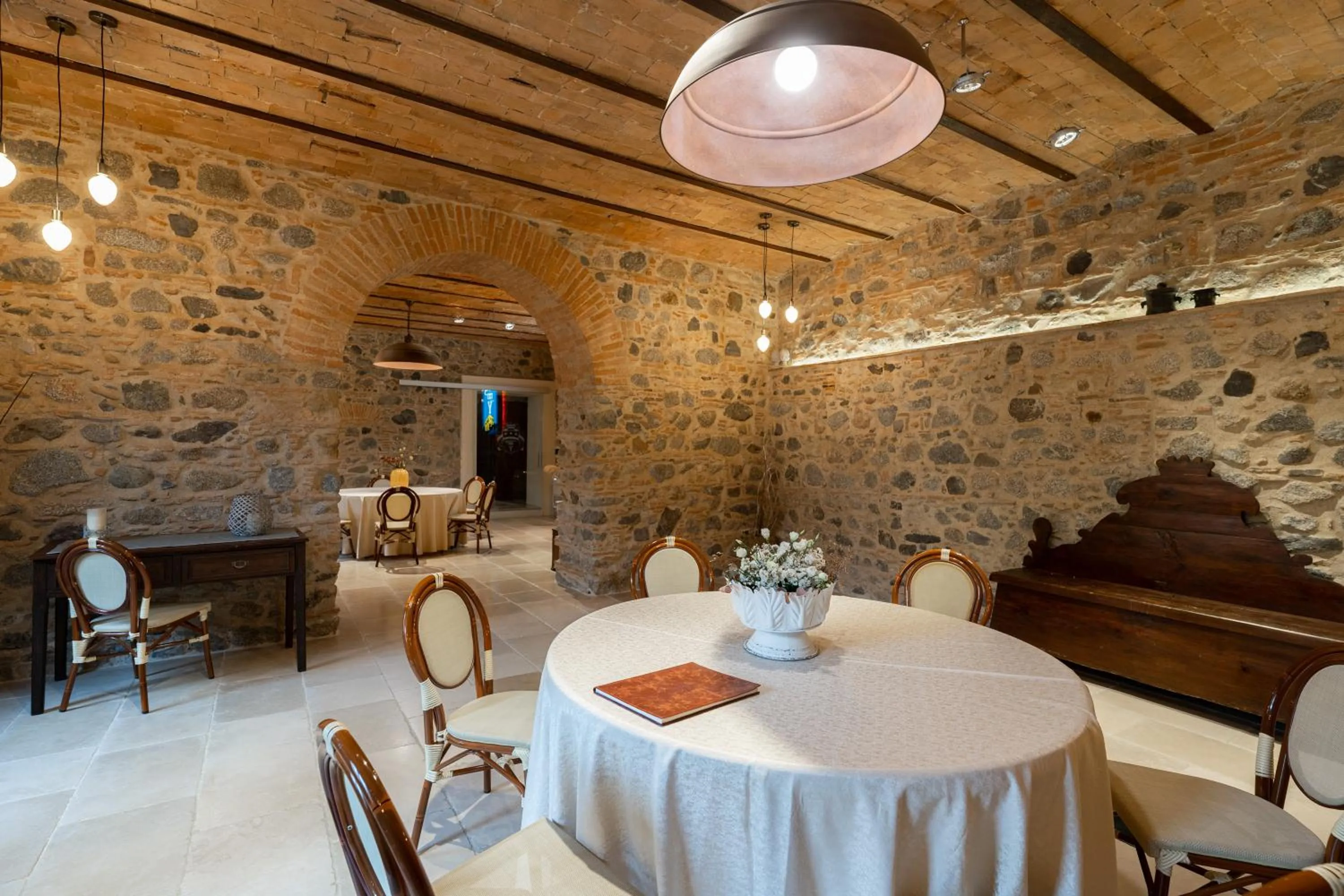 Business facilities in Tenuta Ciminata Greco