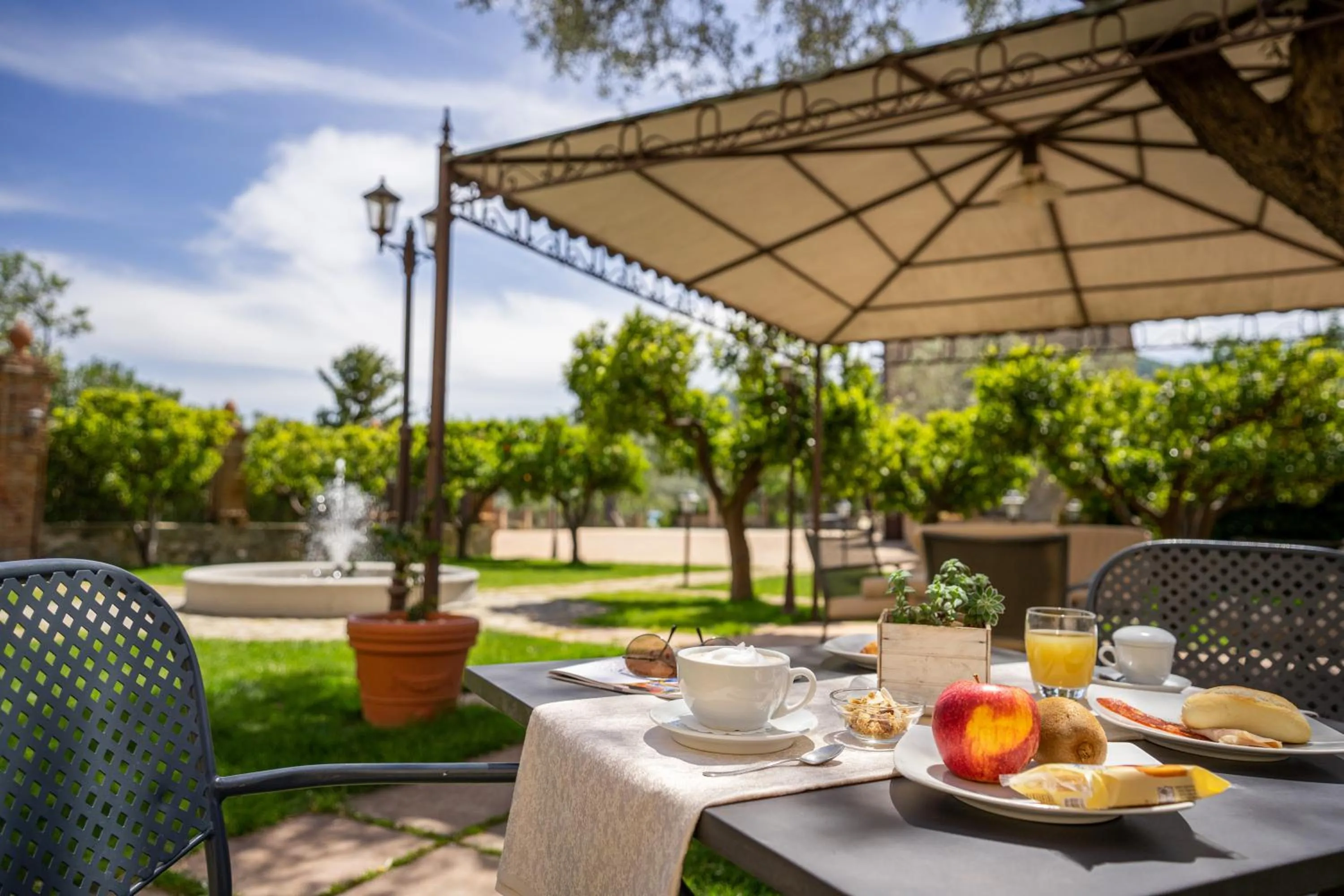 Garden view in Tenuta Ciminata Greco