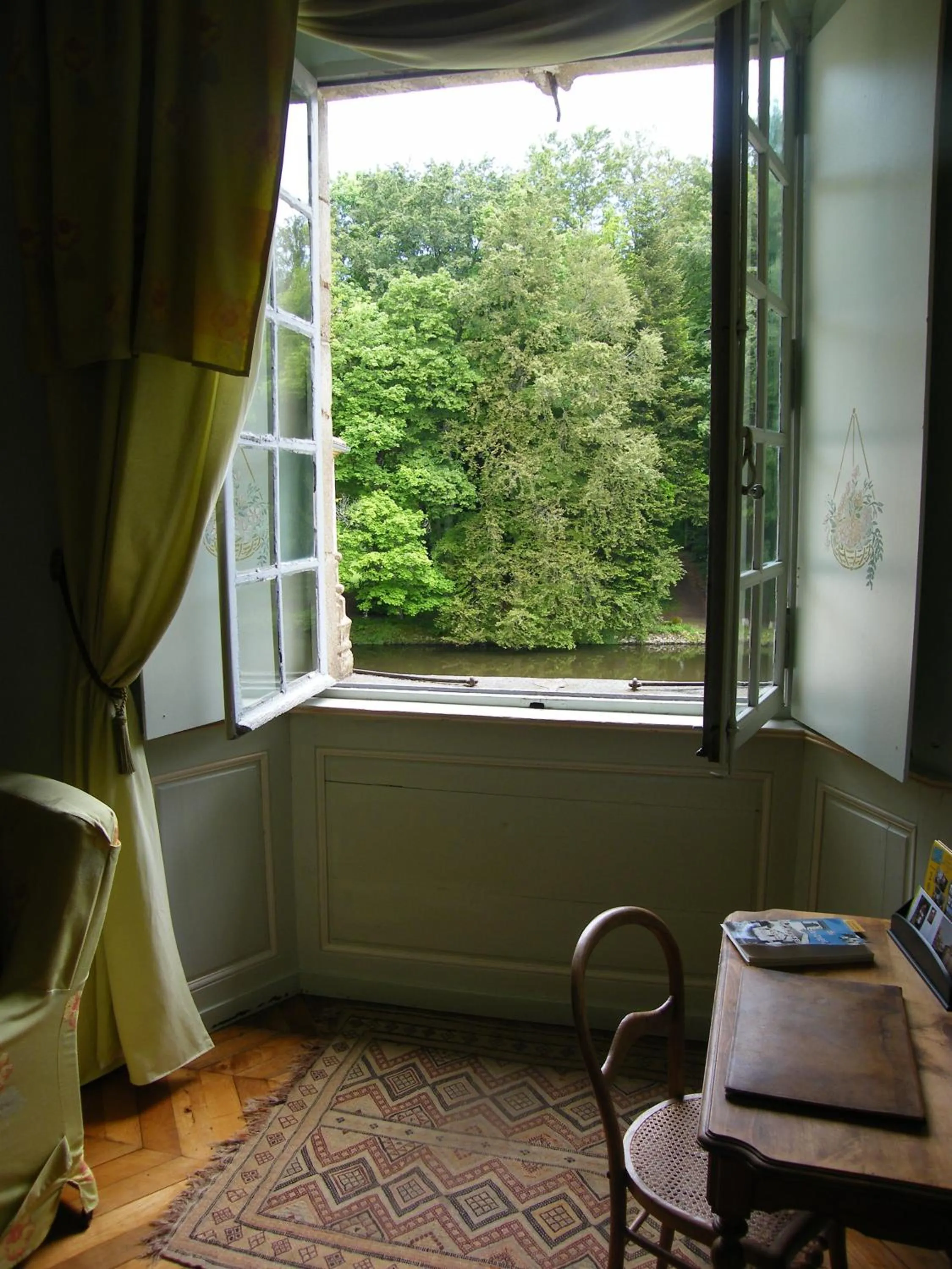 Bedroom in Château des Martinanches