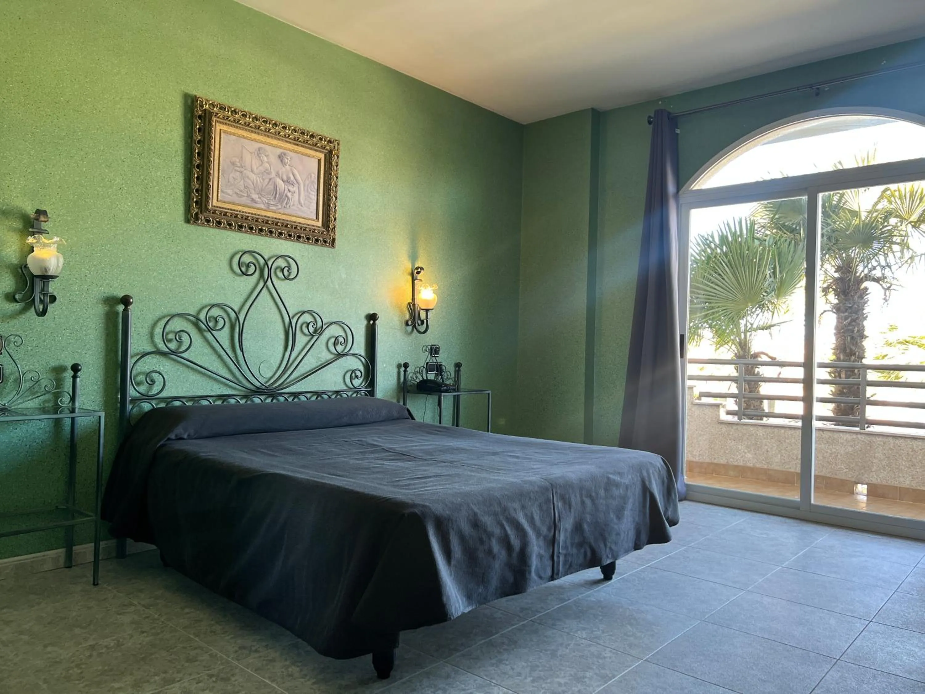 Queen Room - single occupancy in Hospedium Hotel Twist