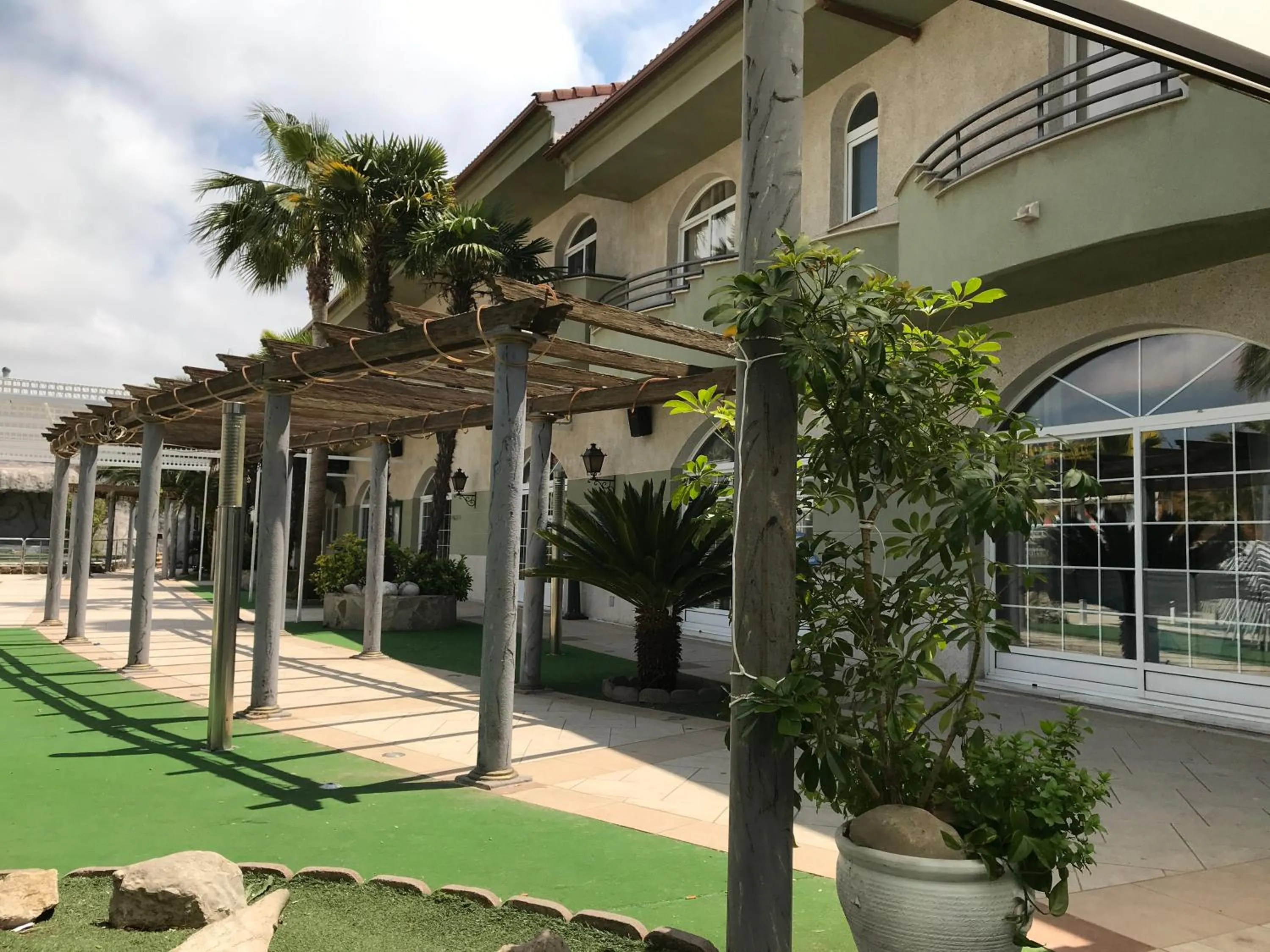 Facade/entrance in Hospedium Hotel Twist