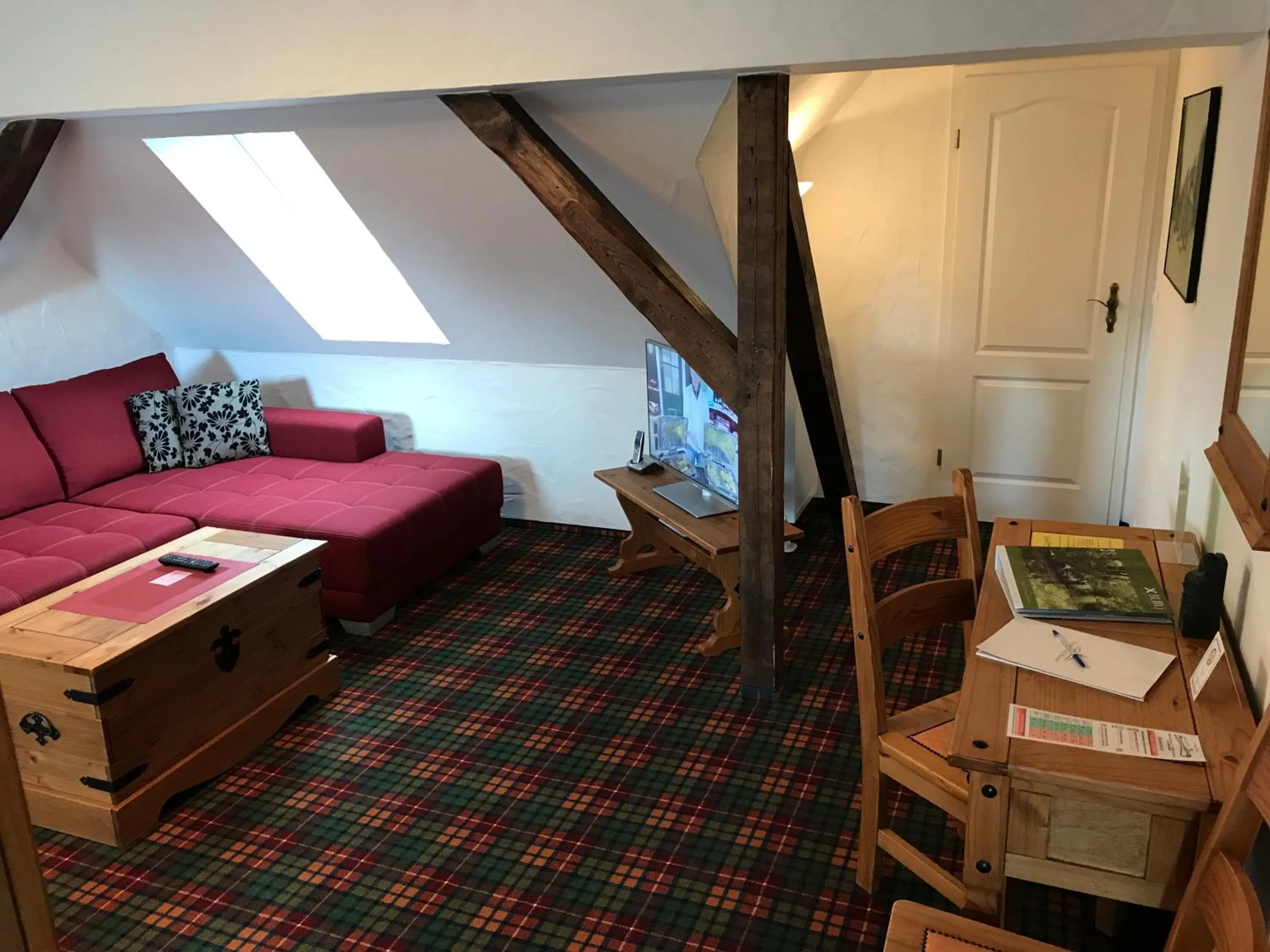 Photo of the whole room, Bed in Zum Schlangenkönig