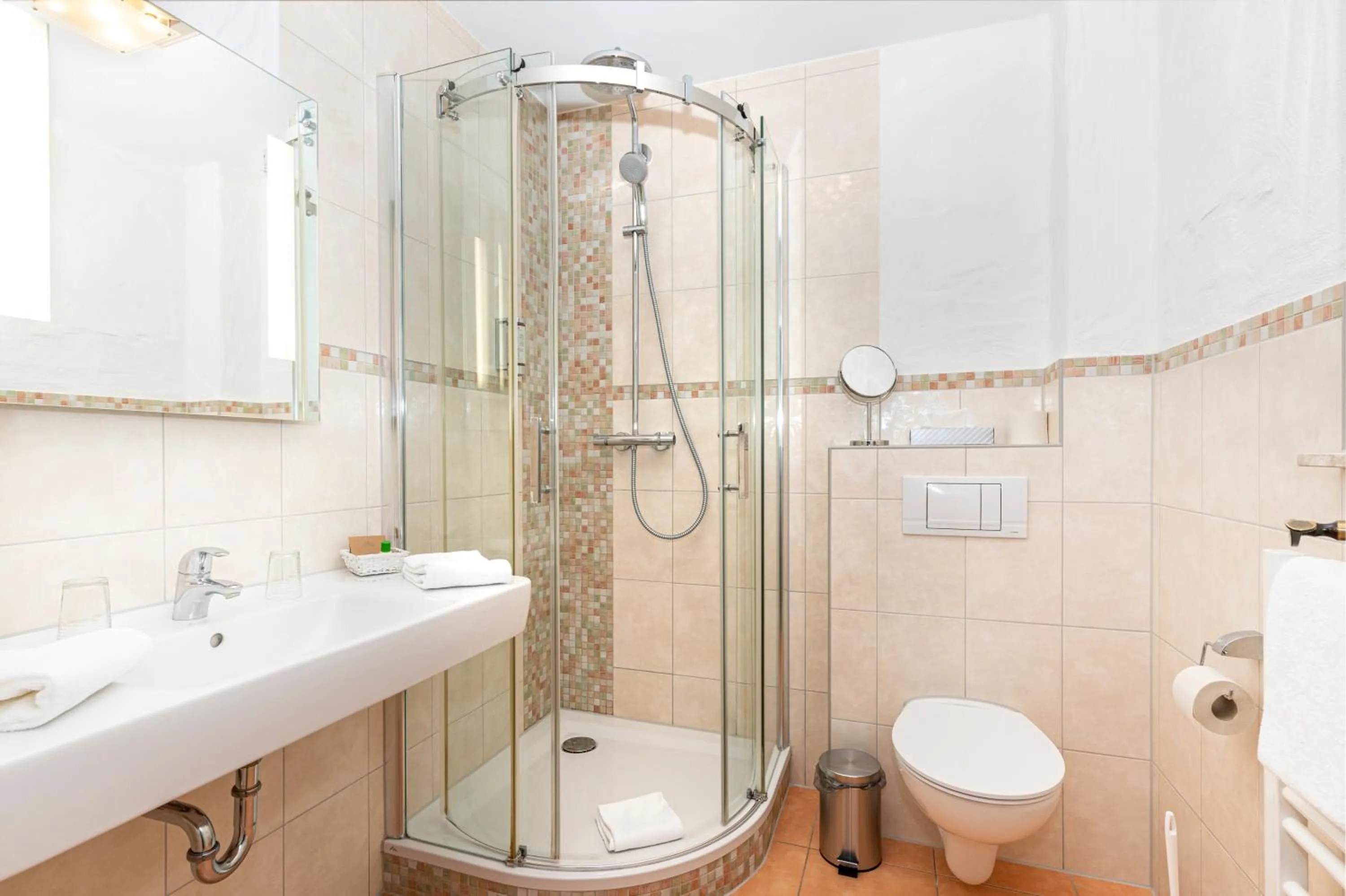 Bathroom in Zum Schlangenkönig