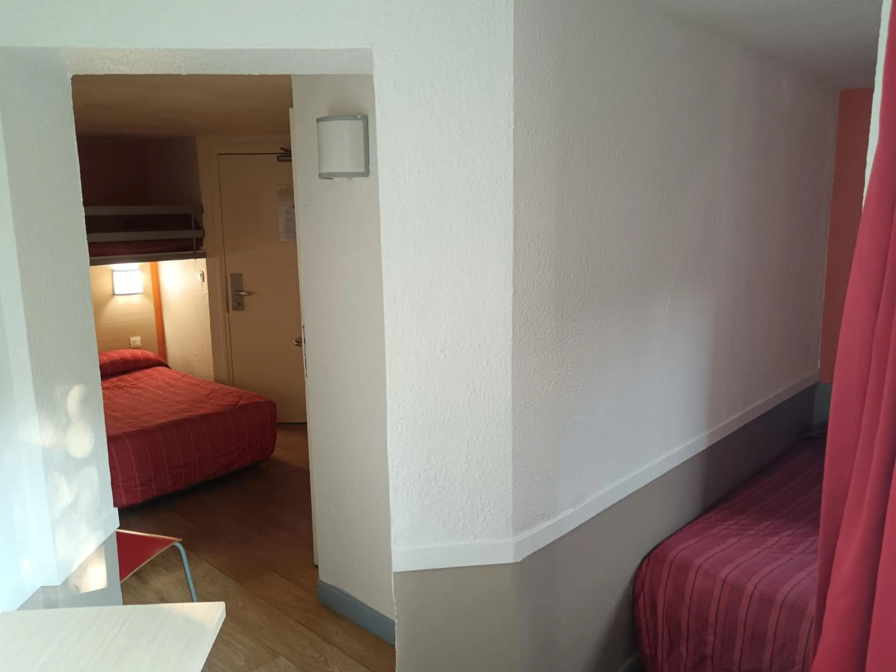 Family Room in HECO Calais Centre-Gare Family Room in HECO Calais Centre-Gare