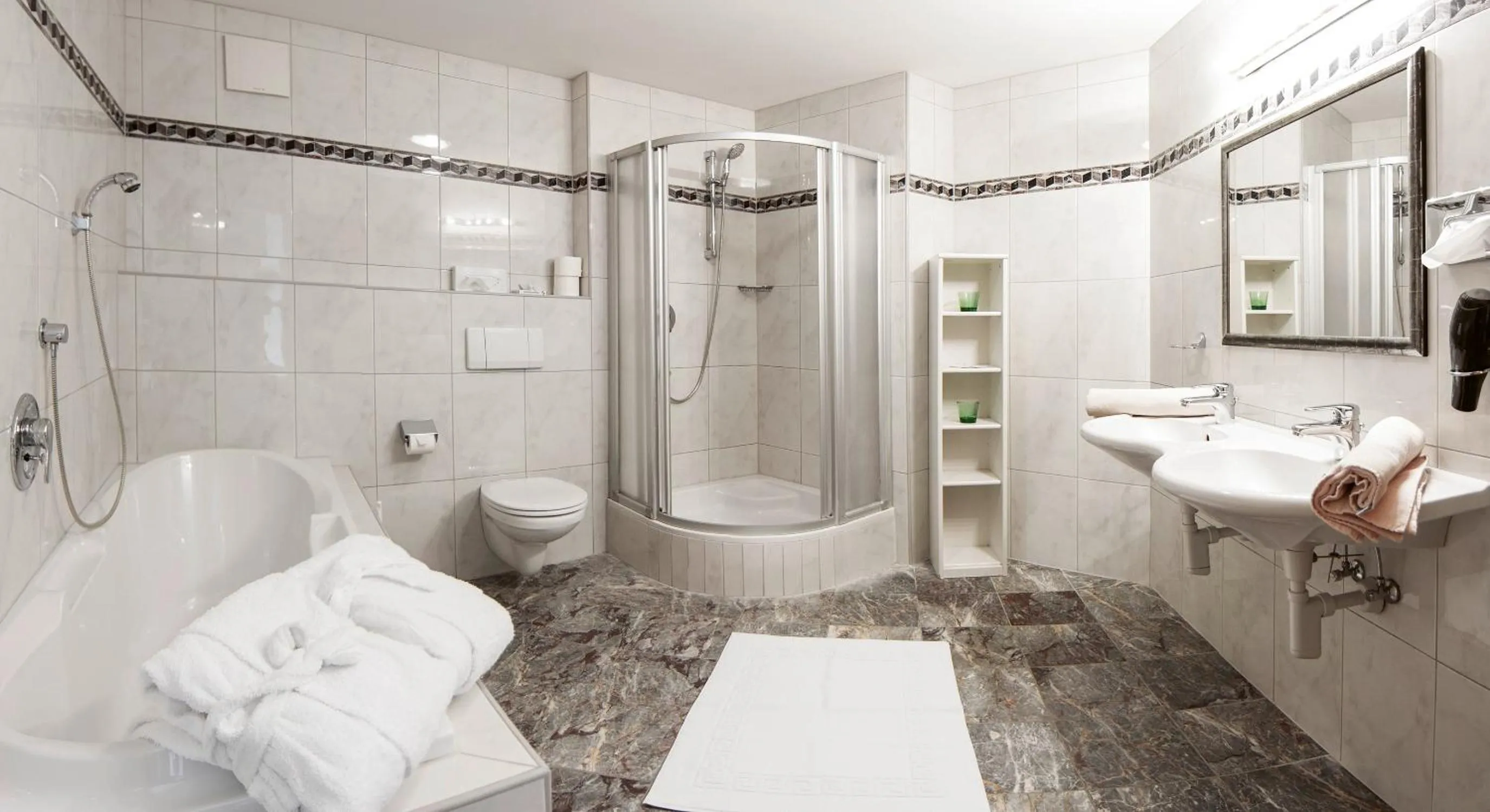 Bathroom in Landhotel Jäger TOP