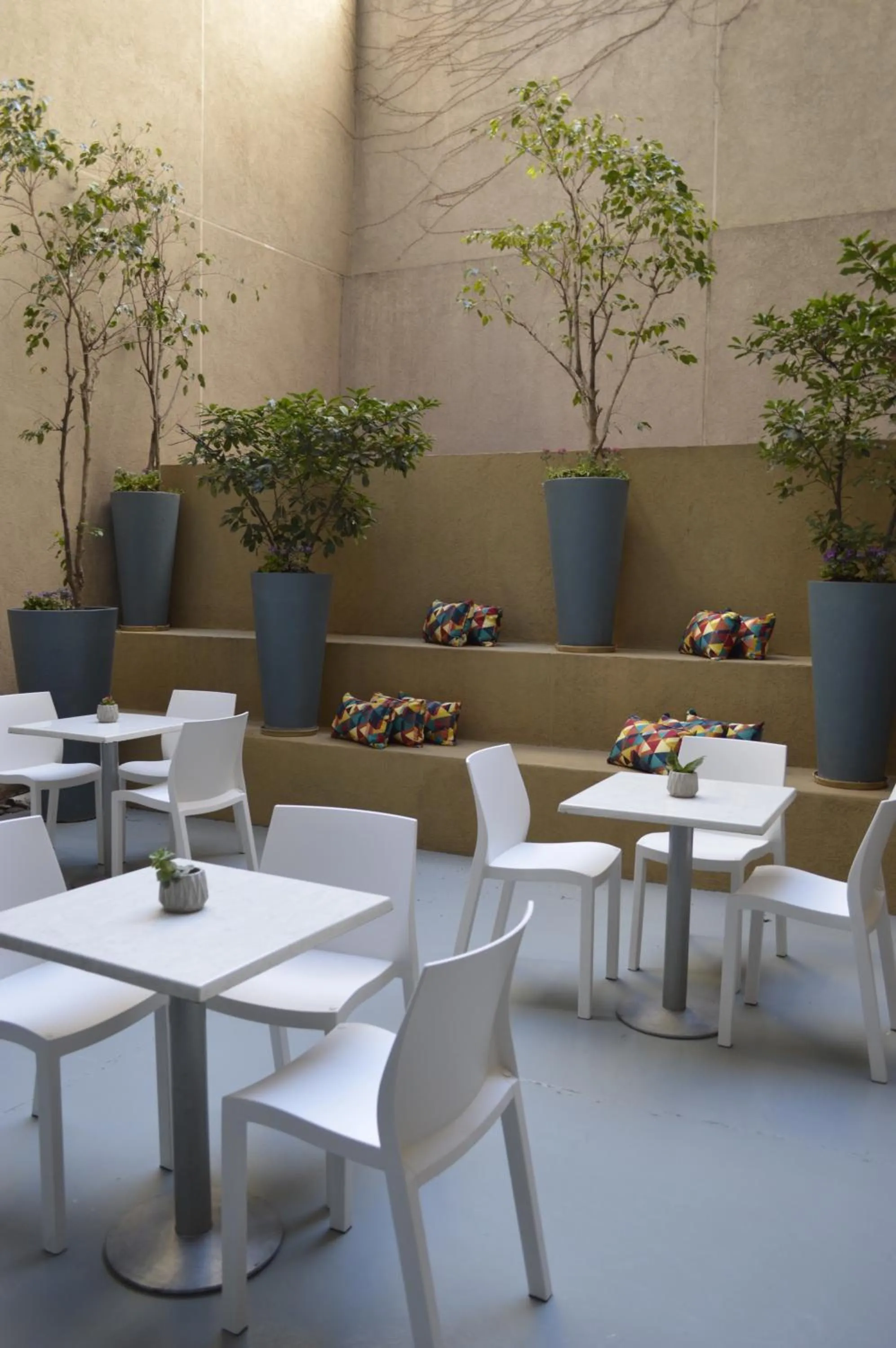 Seating area in ian Hotel