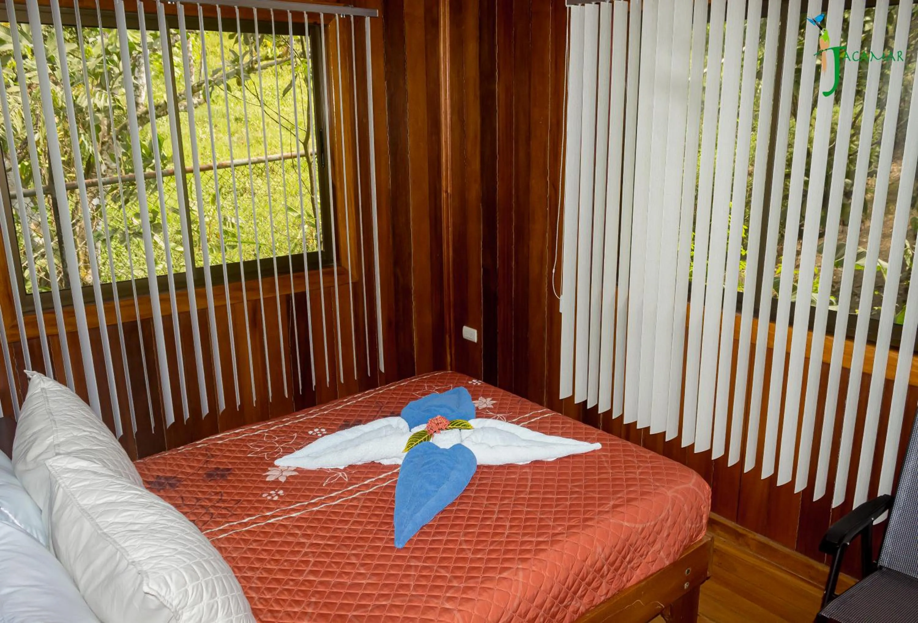 Bed in Jacamar Corcovado Drake Bay