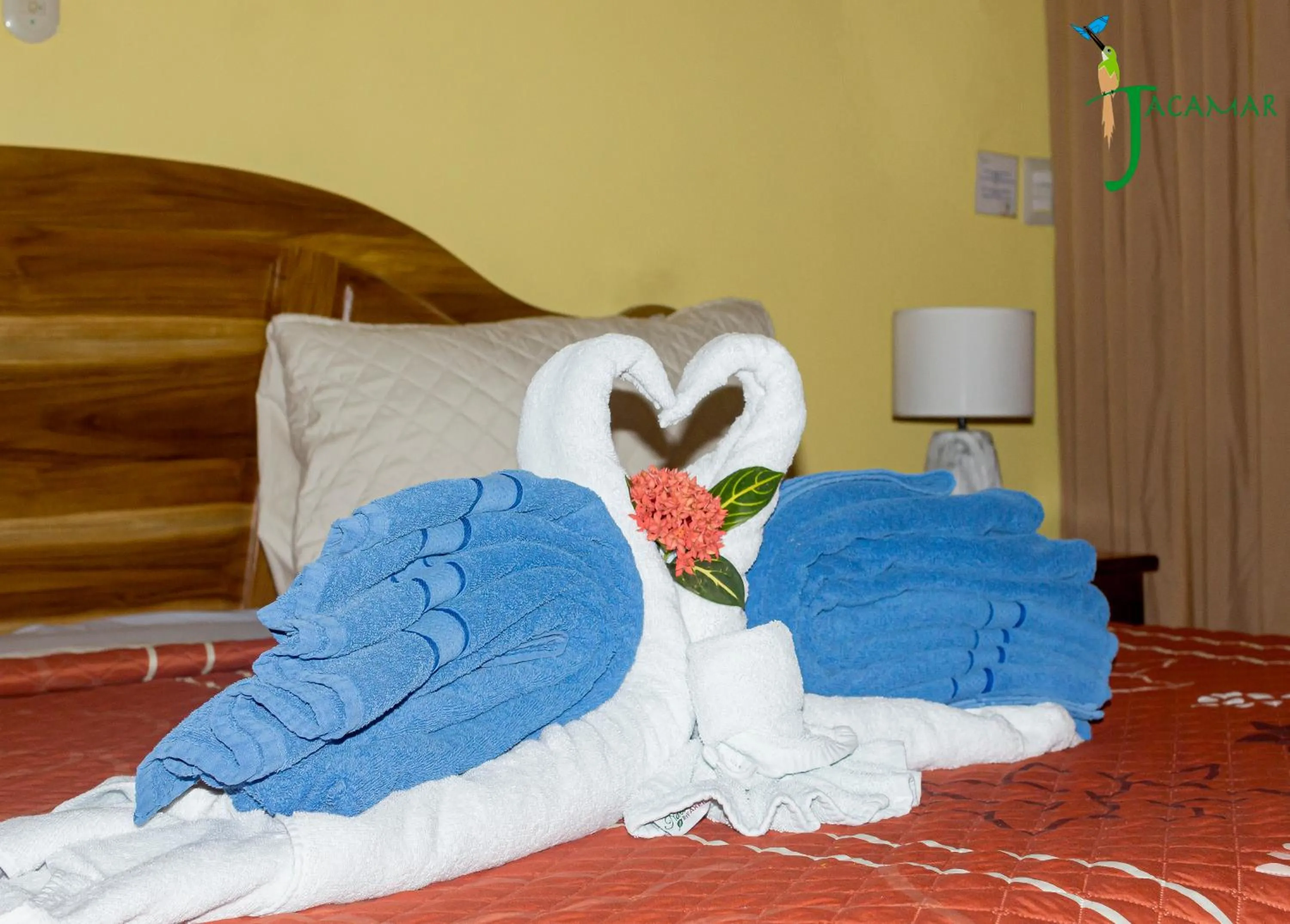 Bed in Jacamar Corcovado Drake Bay