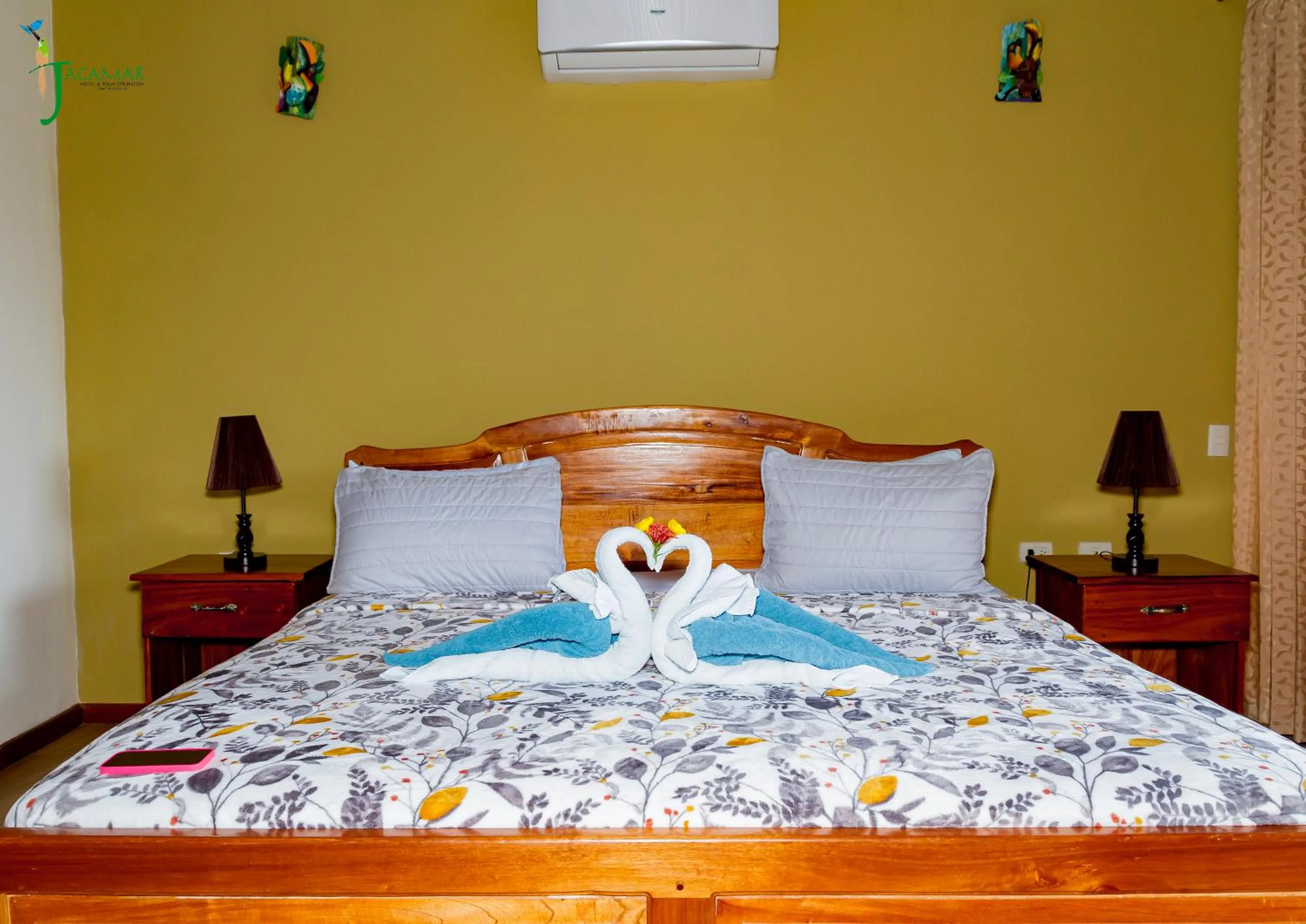 Bed in Jacamar Corcovado Drake Bay