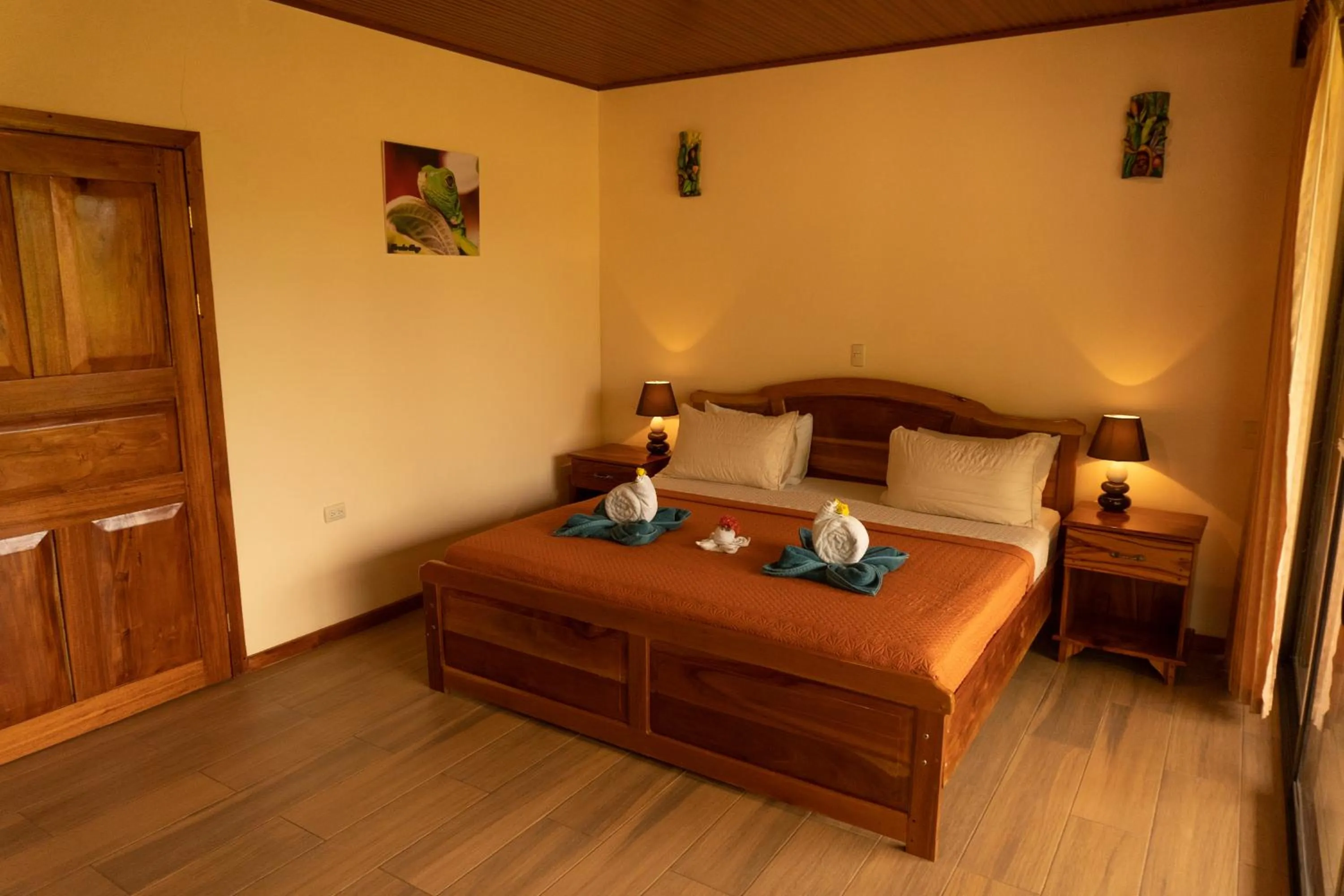 Bed in Jacamar Corcovado Drake Bay