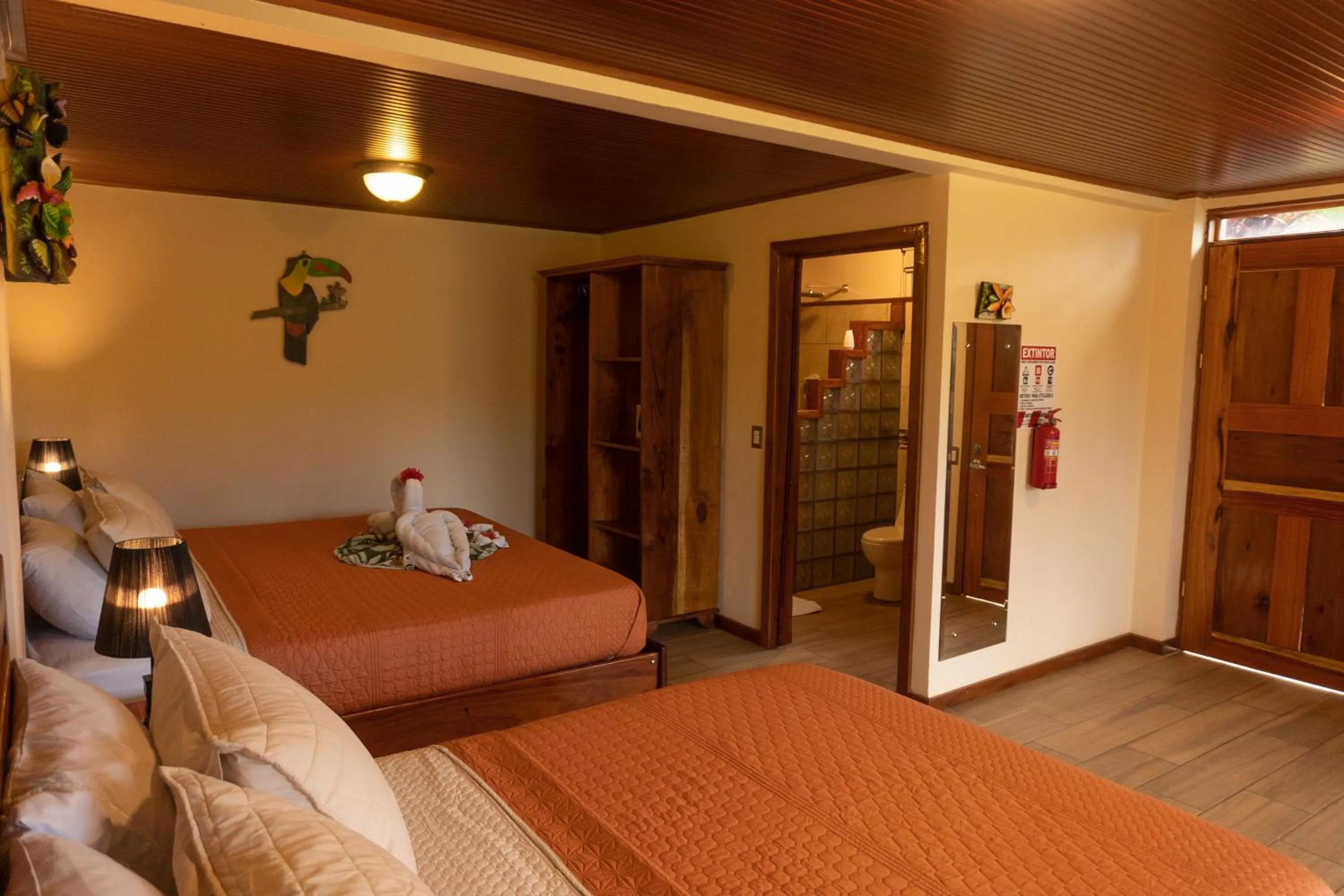Photo of the whole room, Bed in Jacamar Corcovado Drake Bay