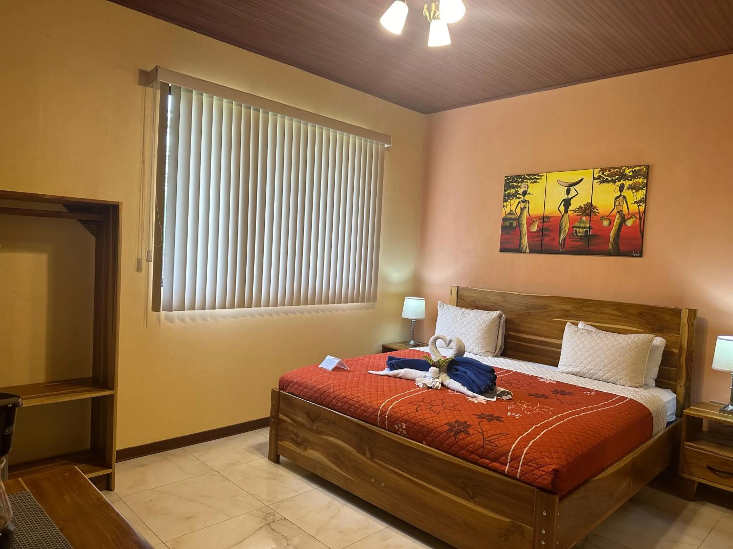 Bed in Jacamar Corcovado Drake Bay