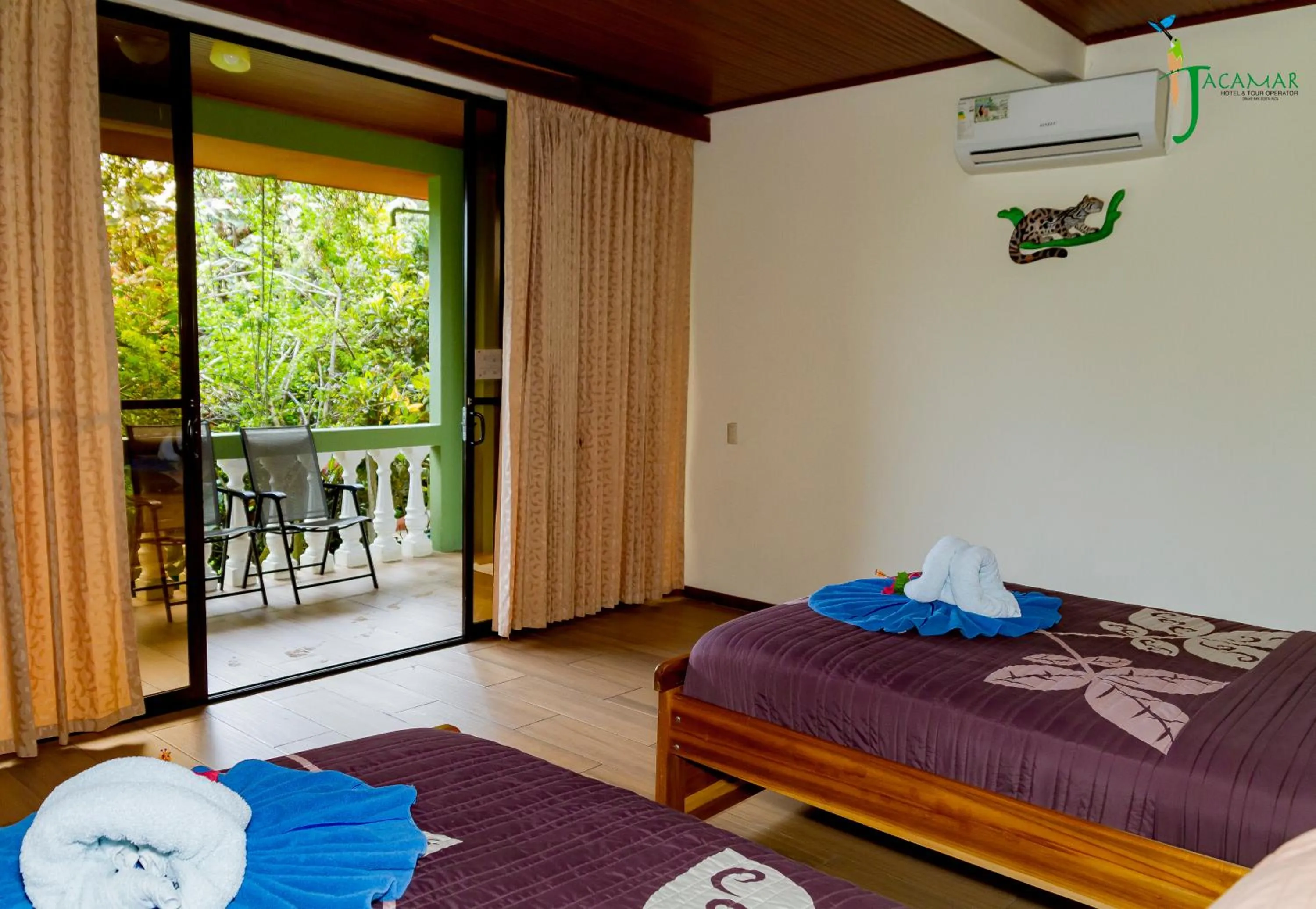 Bed in Jacamar Corcovado Drake Bay