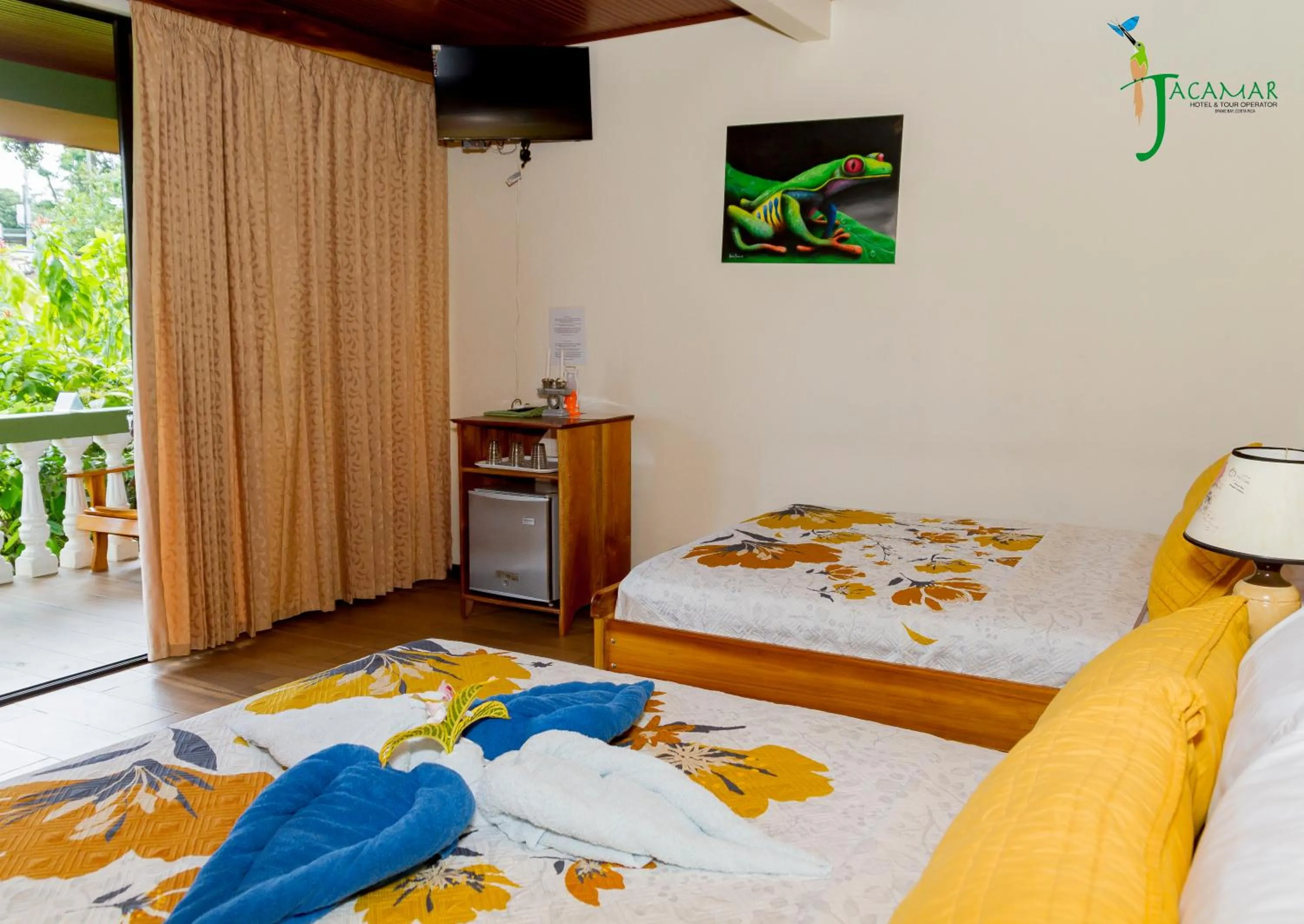 Bed in Jacamar Corcovado Drake Bay