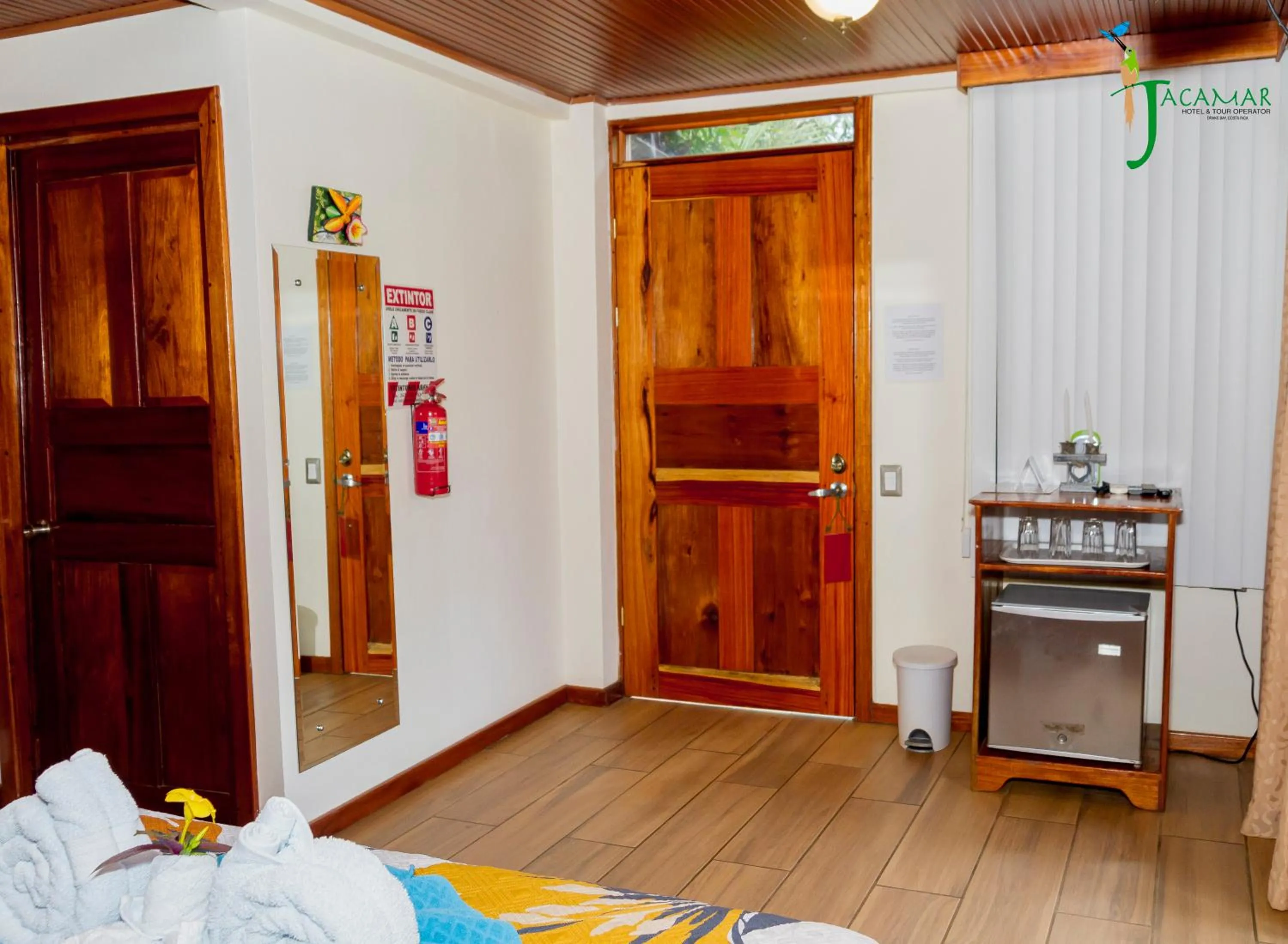 Jacamar Corcovado Drake Bay