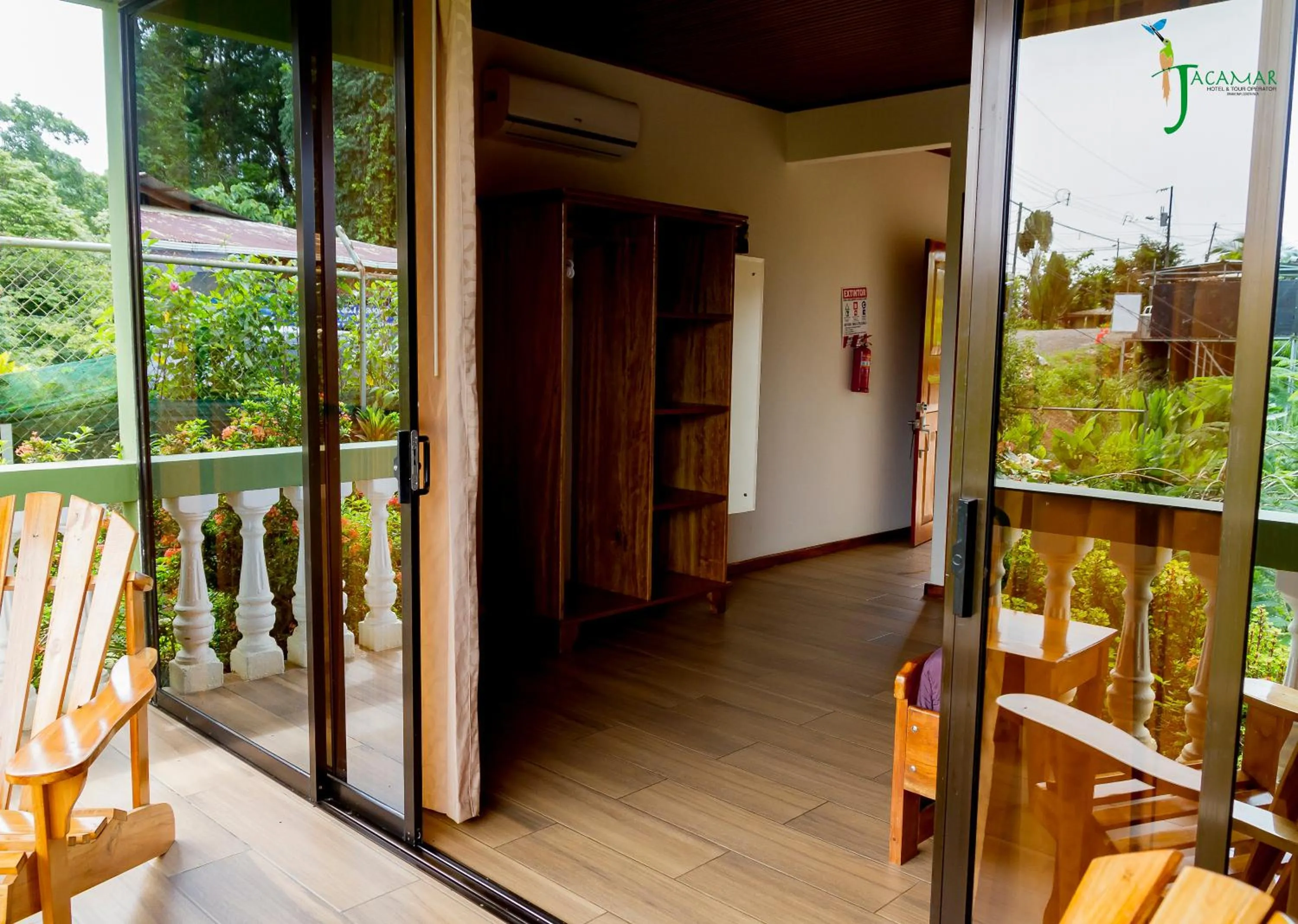 Jacamar Corcovado Drake Bay