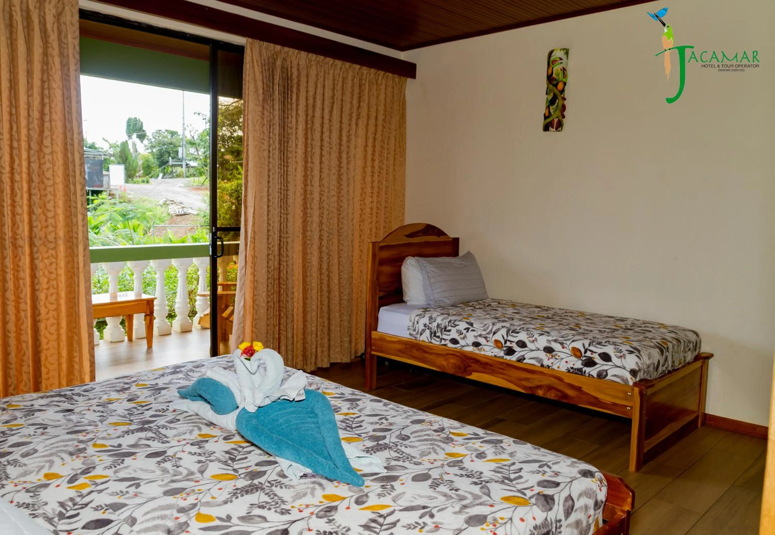 Bed in Jacamar Corcovado Drake Bay