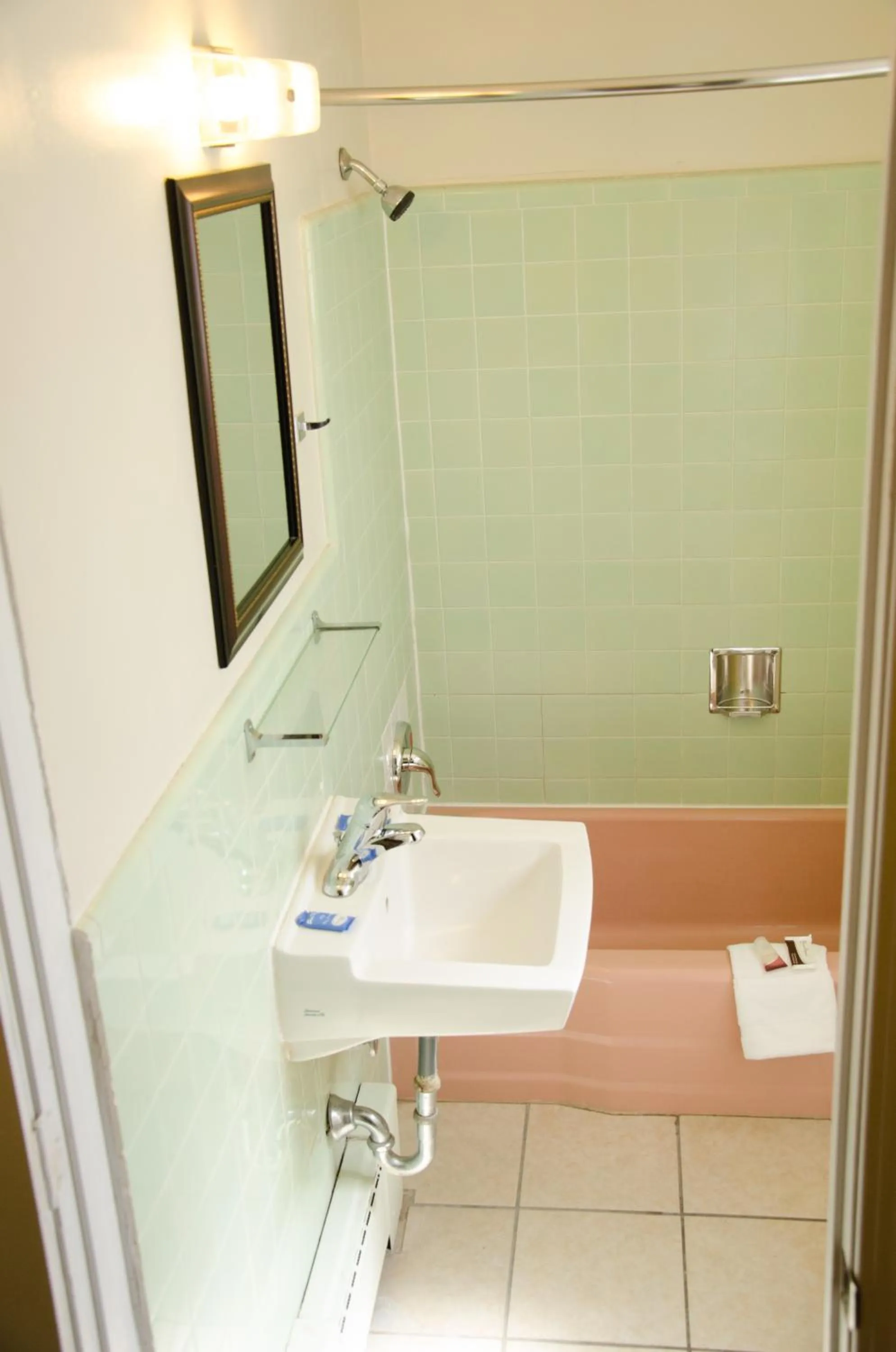 Bathroom in Budget Inn & Suites Colby