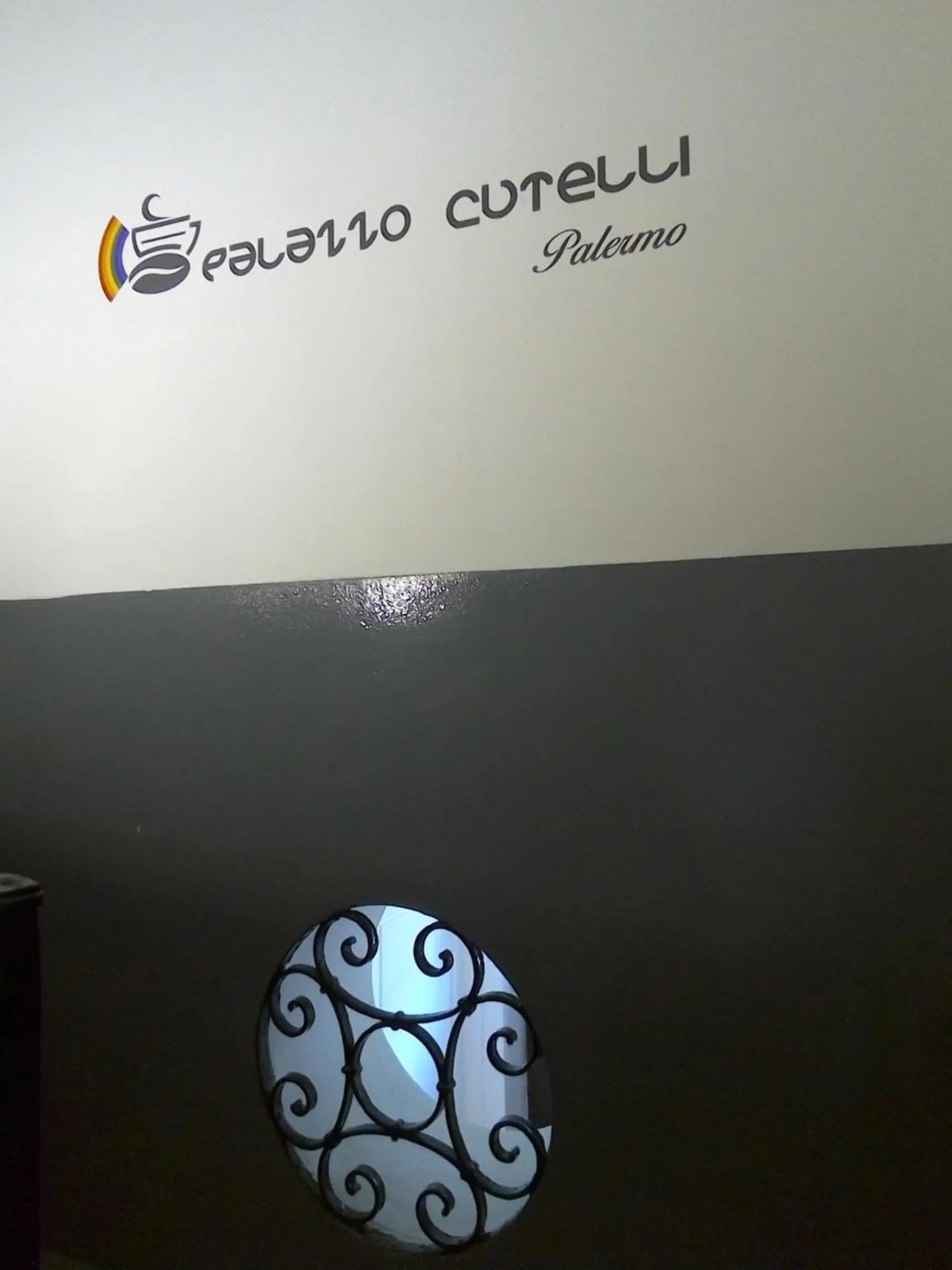 Property logo or sign in BED&BOOK Palazzo Cutelli