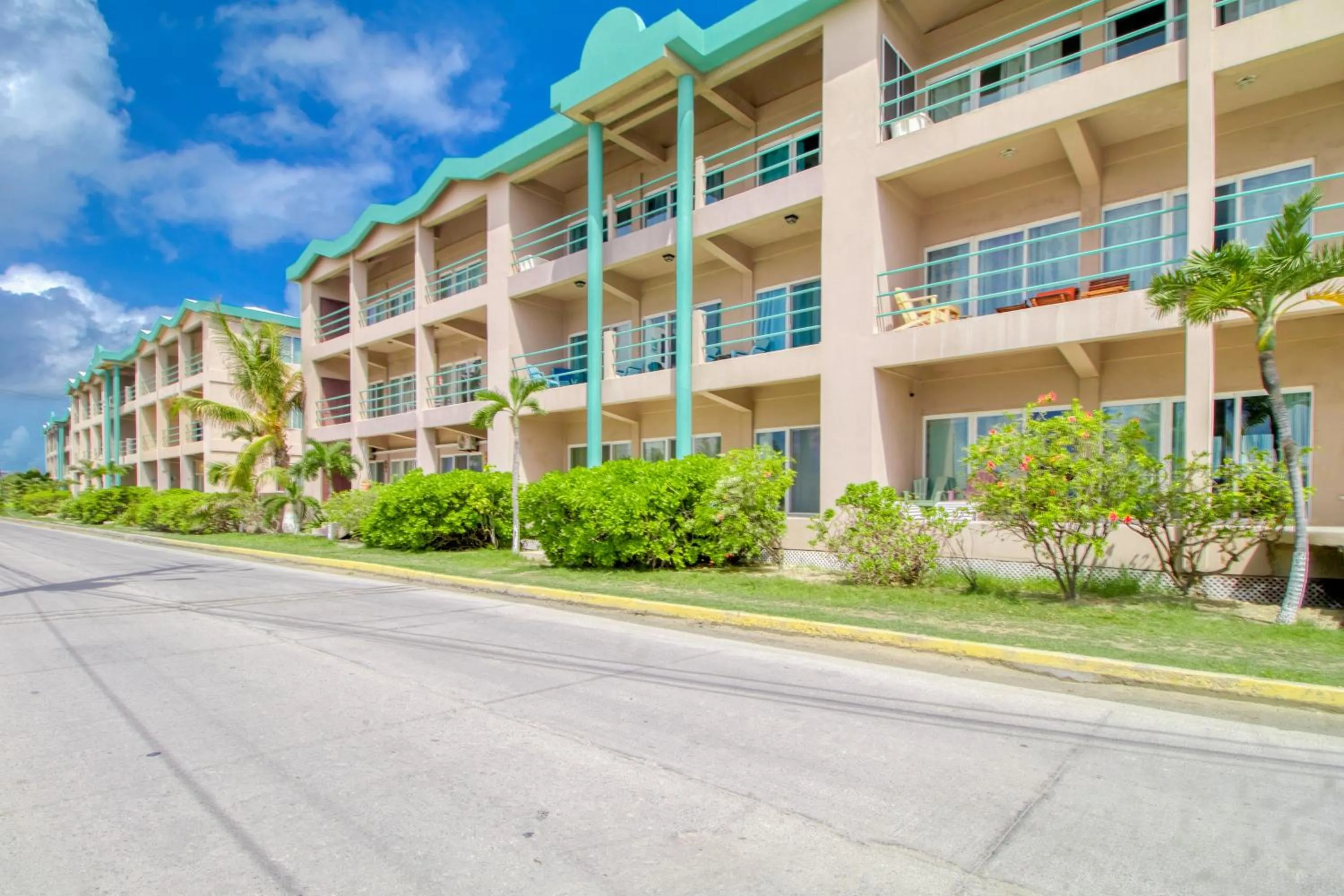 Suite C303 Mara Laguna