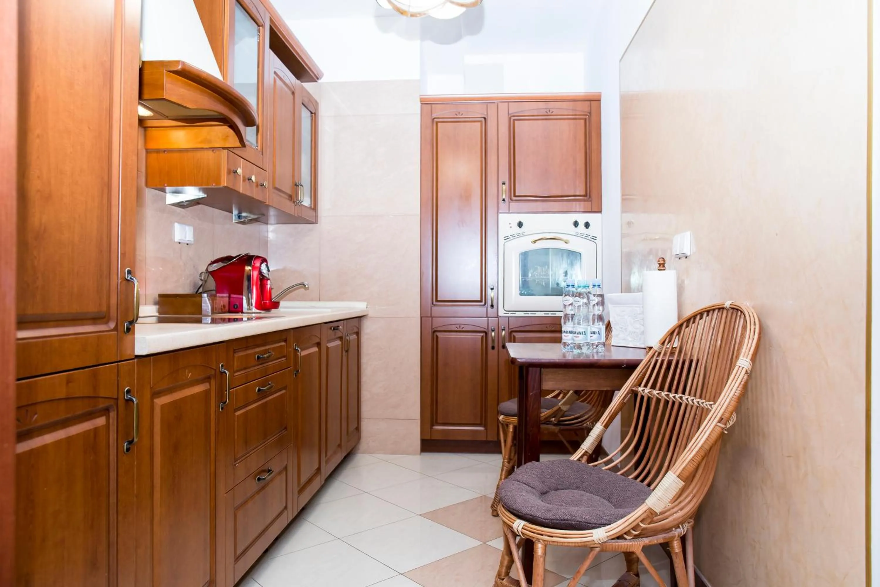 Coffee/tea facilities in Hosapartments City Center