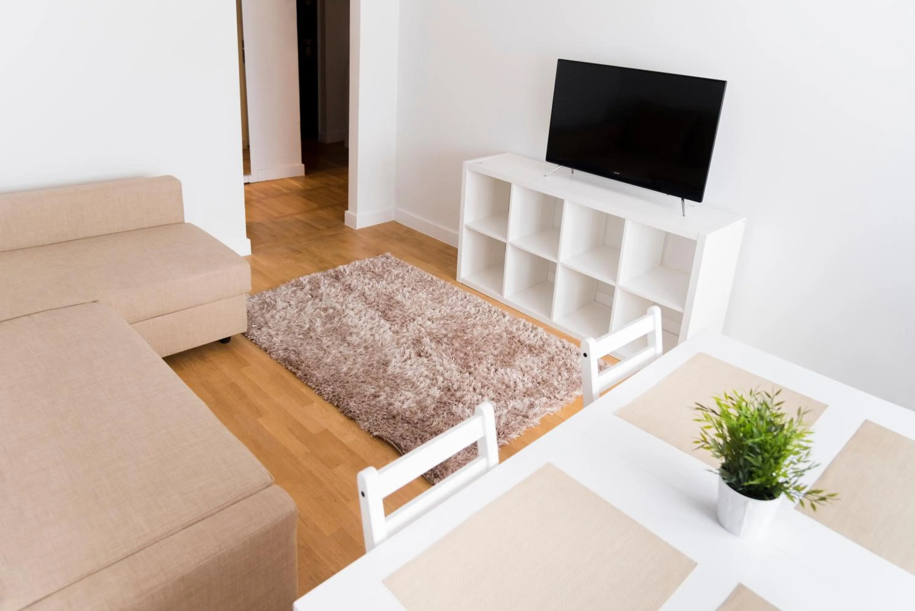 TV and multimedia in Hosapartments City Center