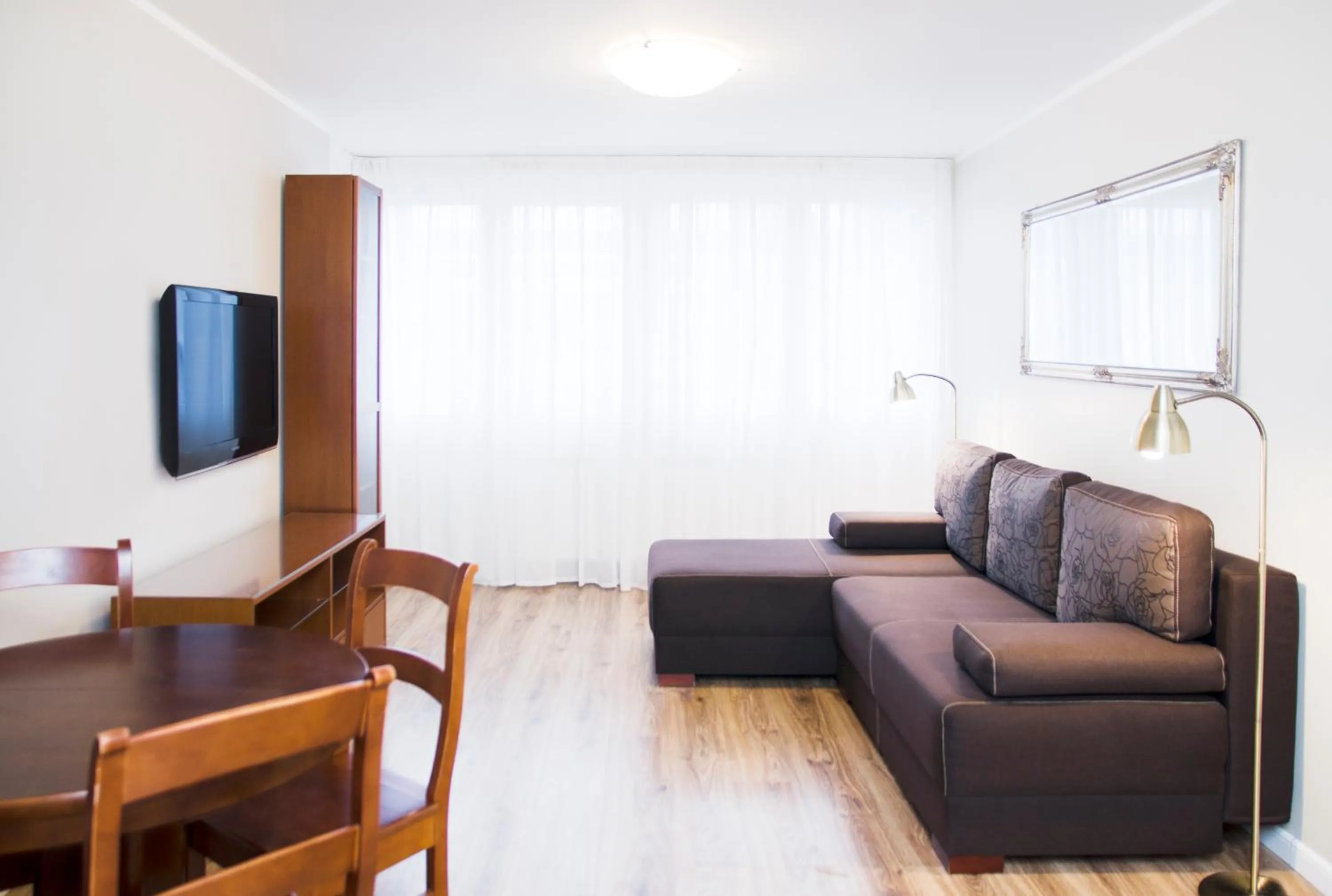 TV and multimedia in Hosapartments City Center