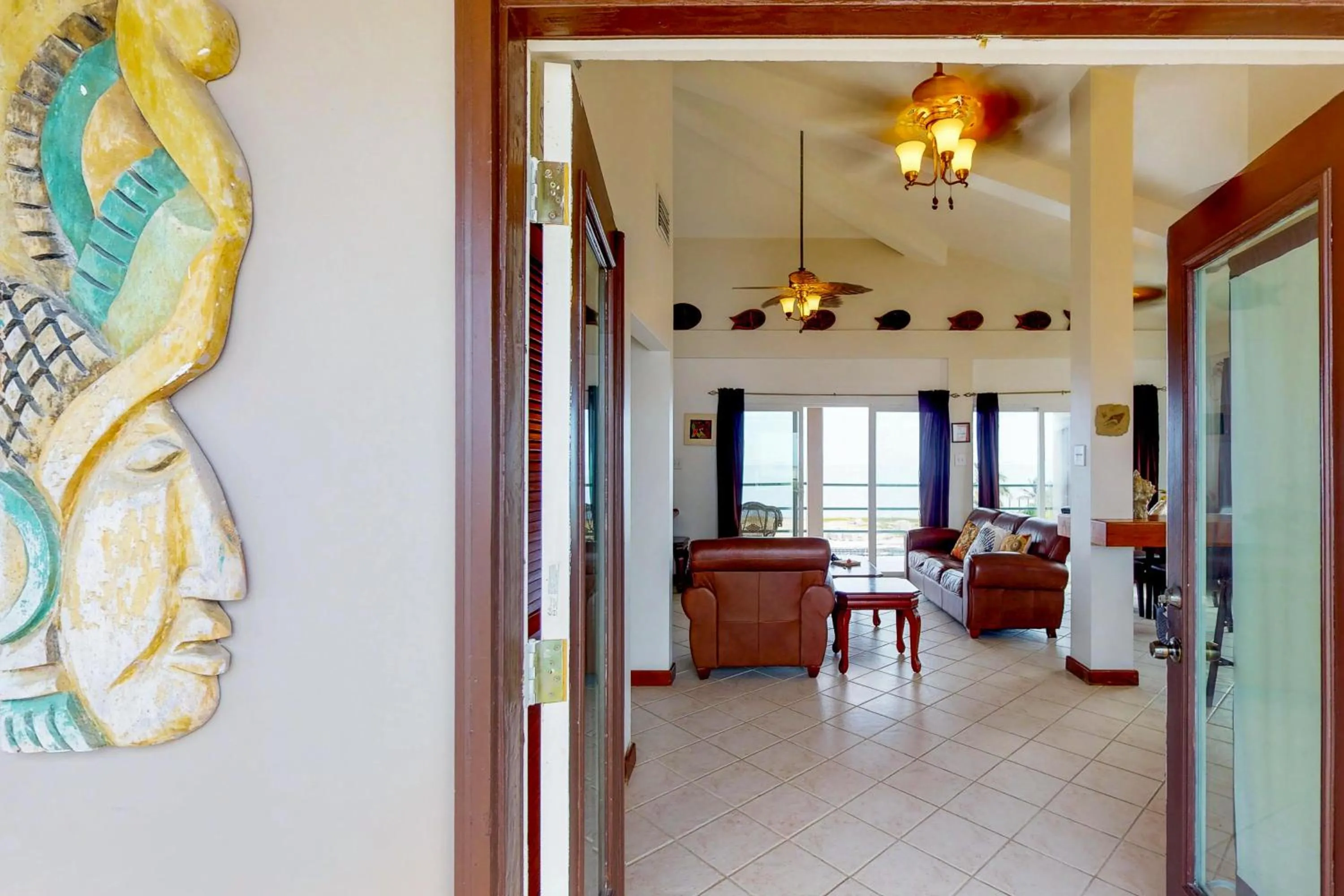 Suite E303 Mara Laguna