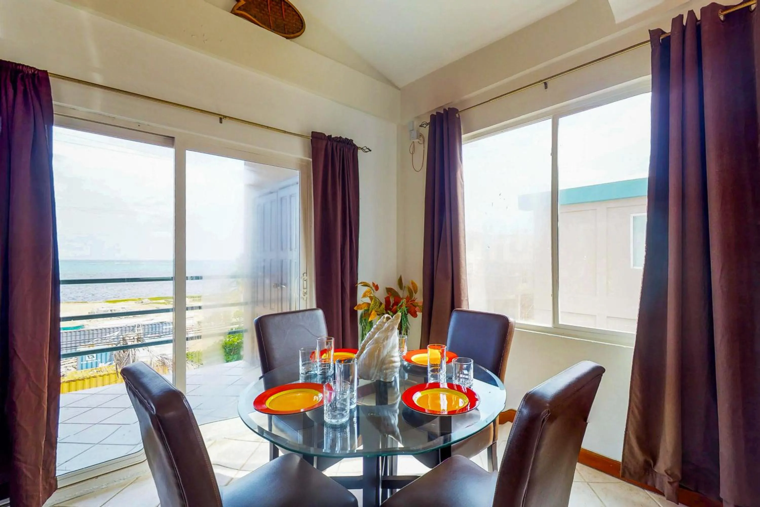 Suite E303 Mara Laguna