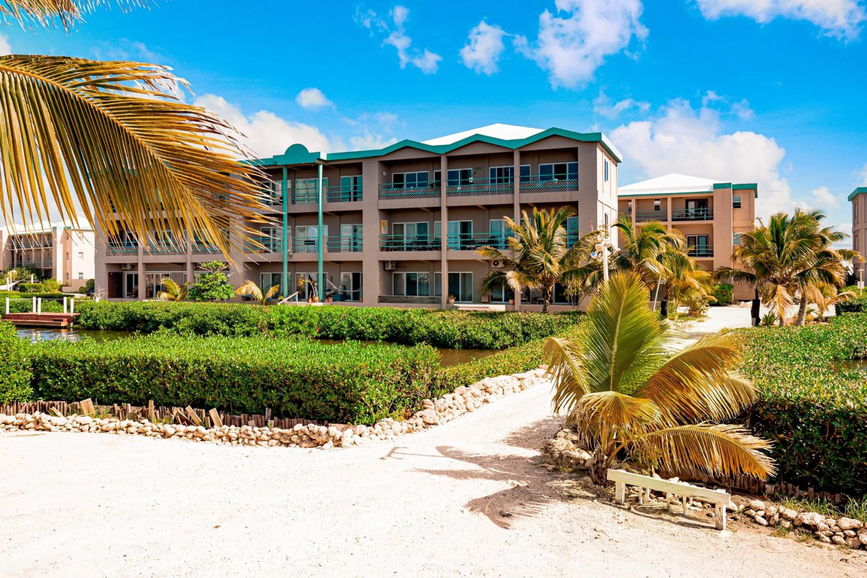 Suite E303 Mara Laguna