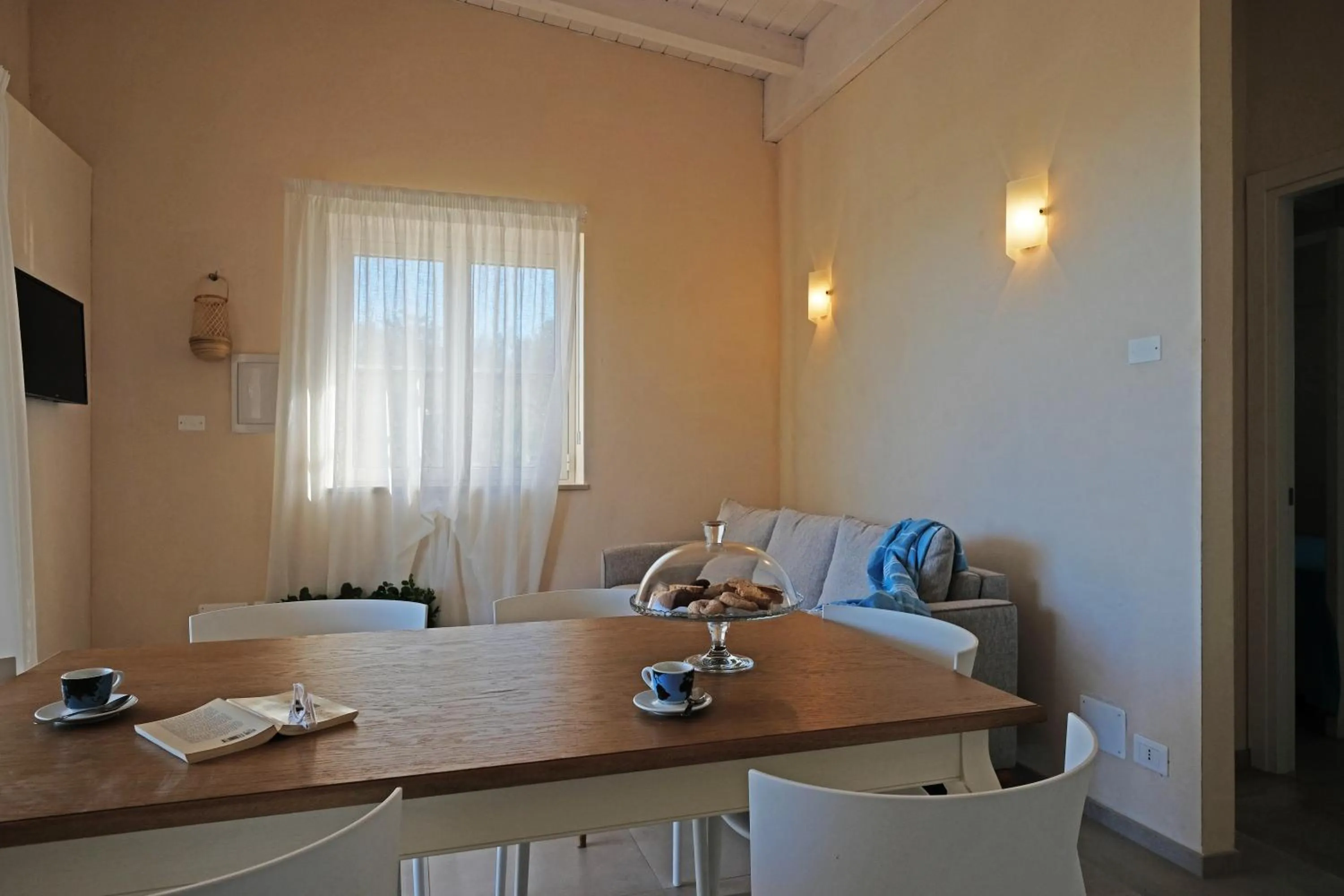 Dining area in Baia Degli Aranci Suite & Apartments