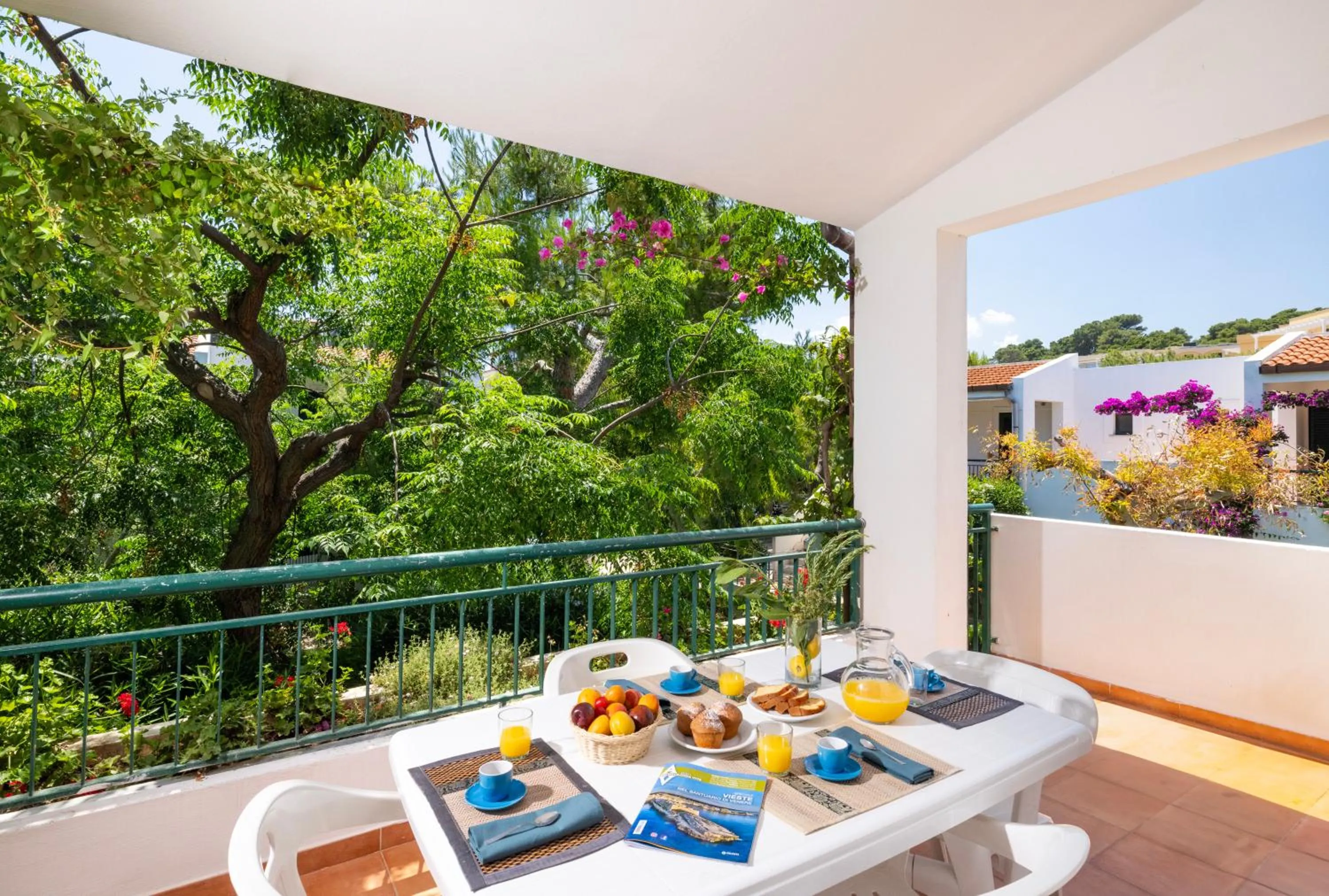 Balcony/Terrace in Baia Degli Aranci Suite & Apartments