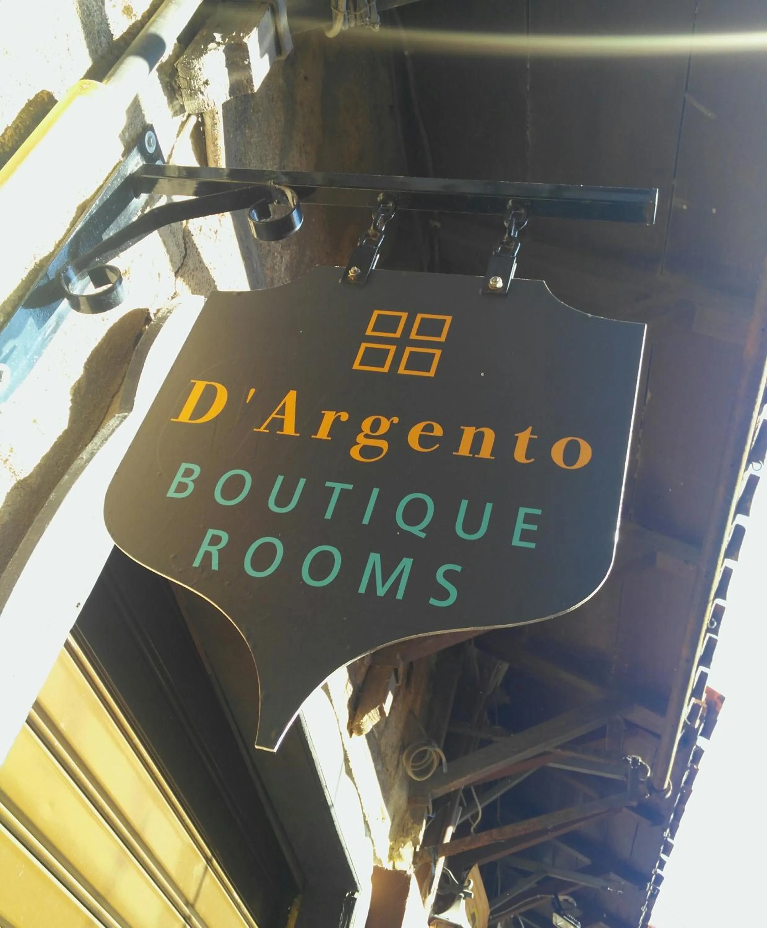 Facade/entrance in D'Argento Boutique Rooms
