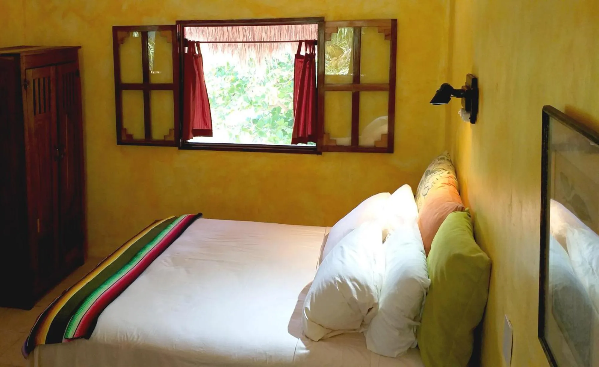 Bed in Mayan Beach Garden