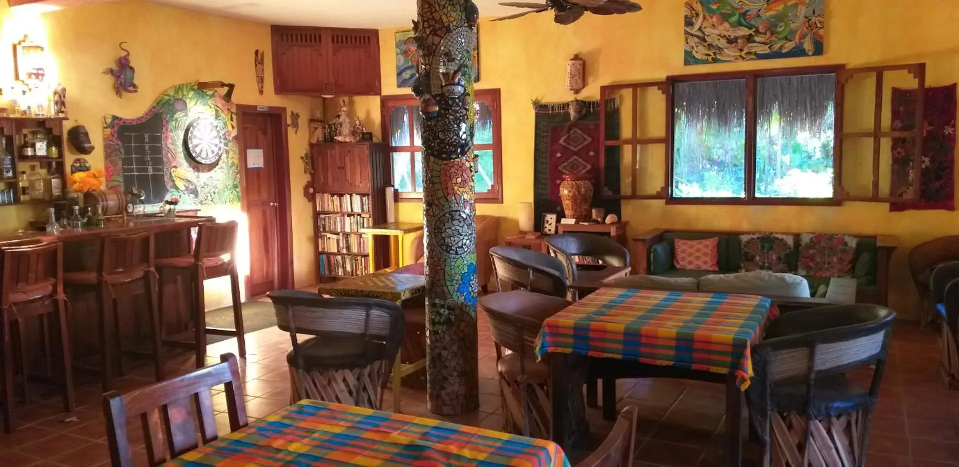 Property building in Mayan Beach Garden