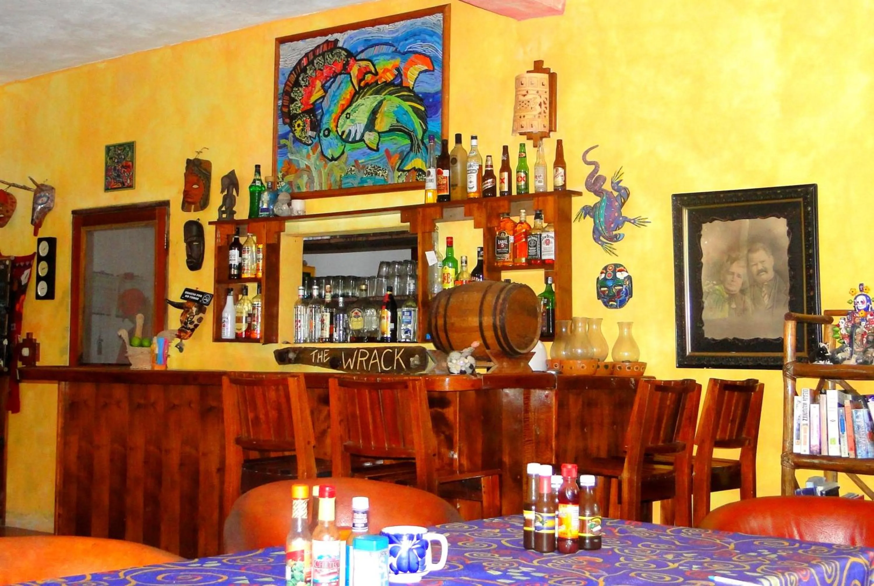 Restaurant/places to eat in Mayan Beach Garden