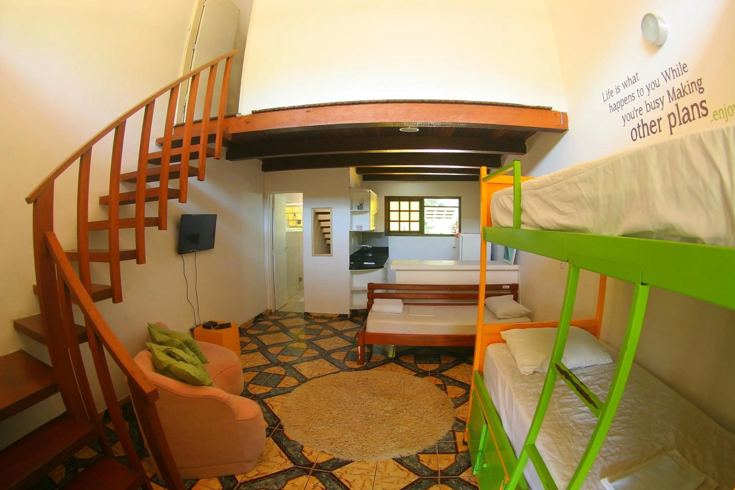 bunk bed in Pousada Tubes Maresias