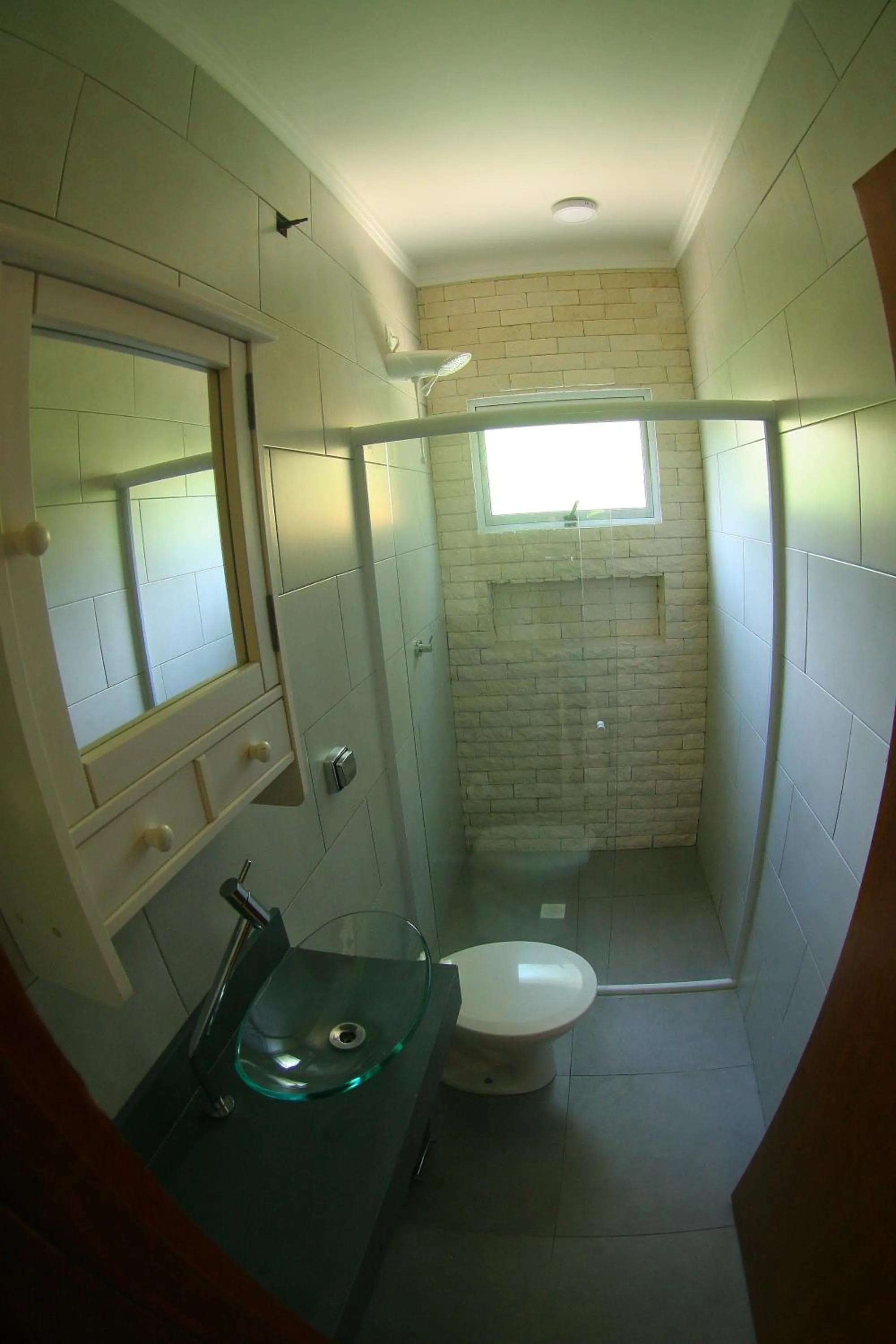 Bathroom in Pousada Tubes Maresias