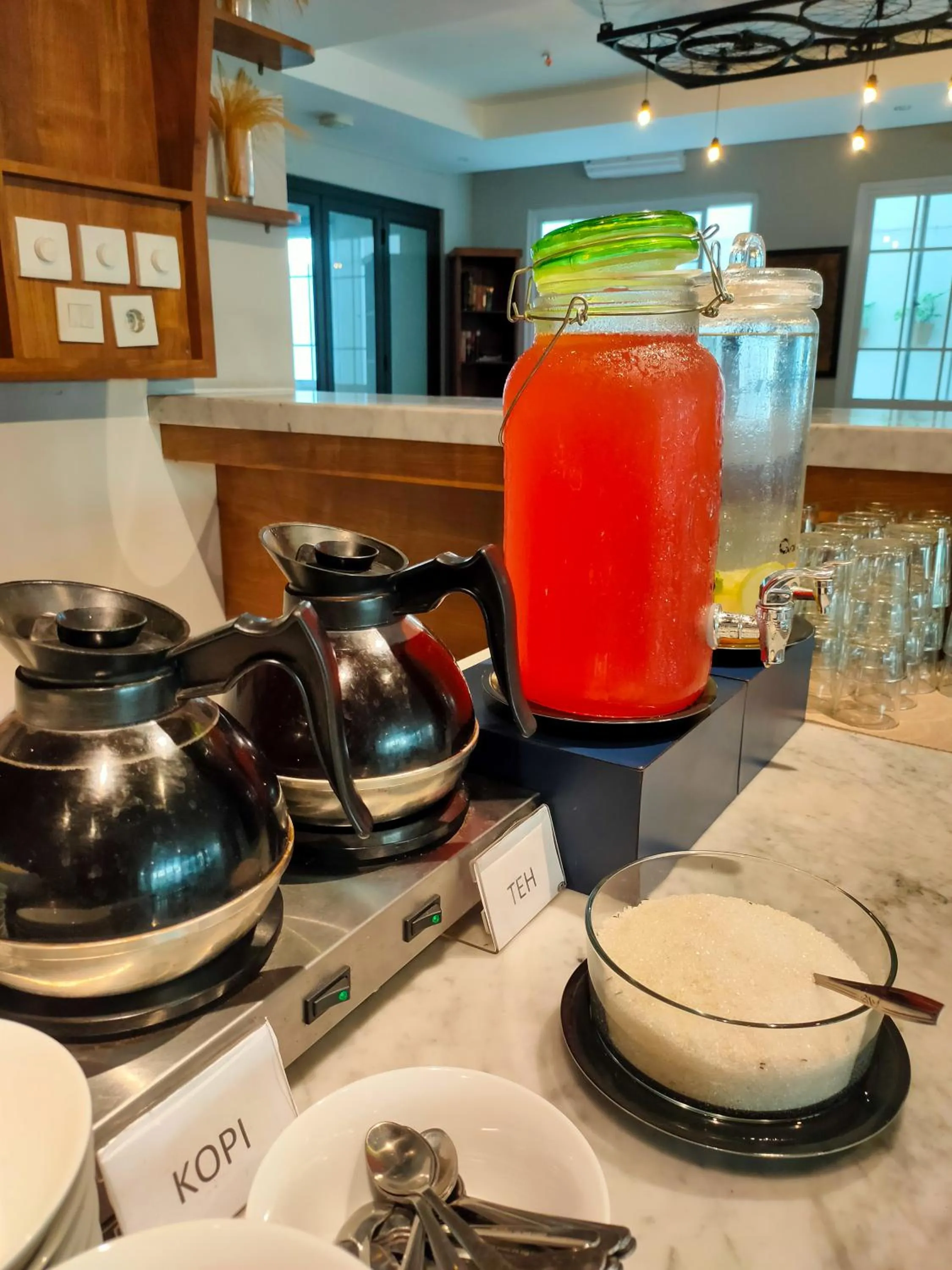 Restaurant/places to eat in Arrayan Hotel Malioboro managed by Arte Hospitality Management