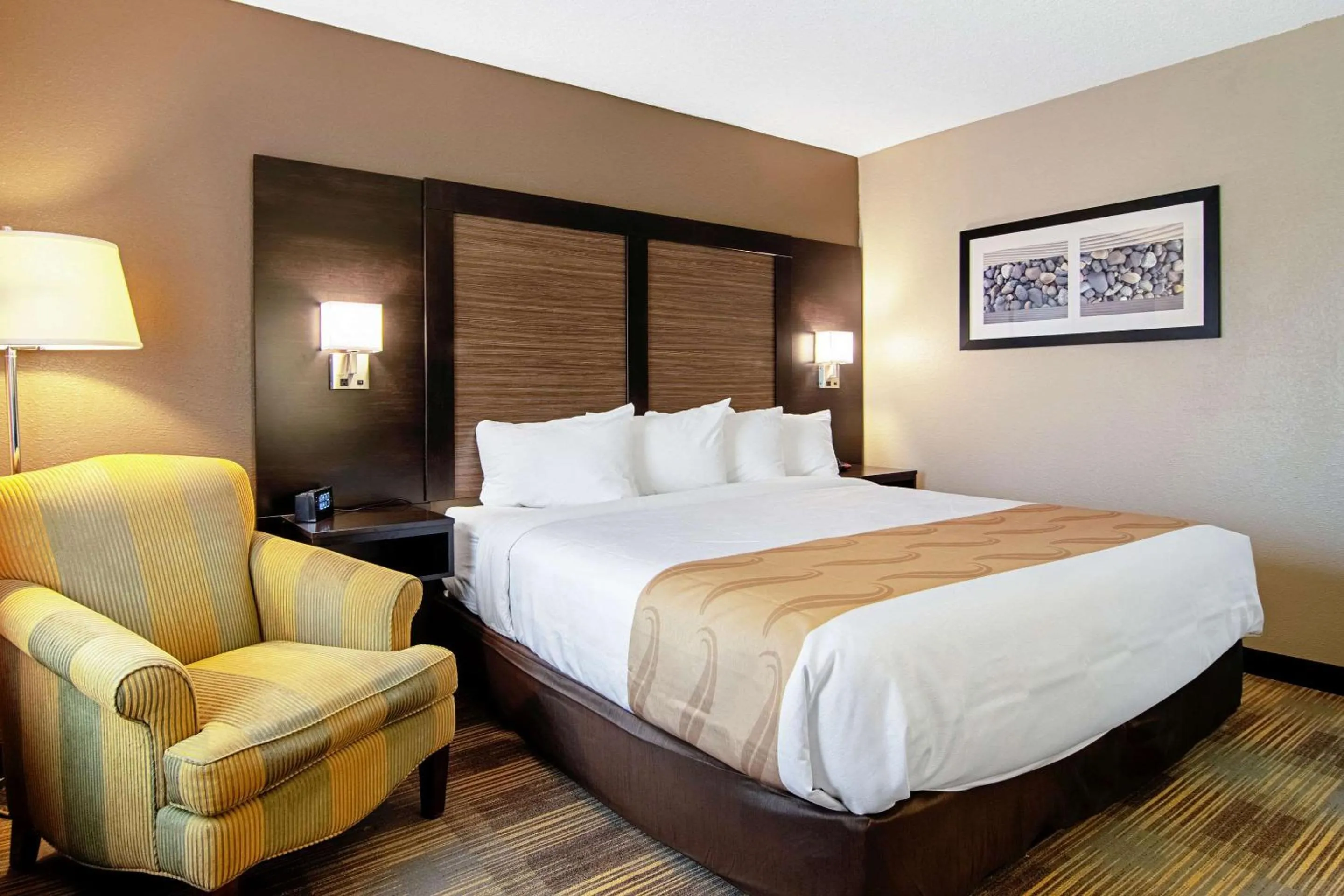 Photo of the whole room, Bed in Quality Inn Villa Rica