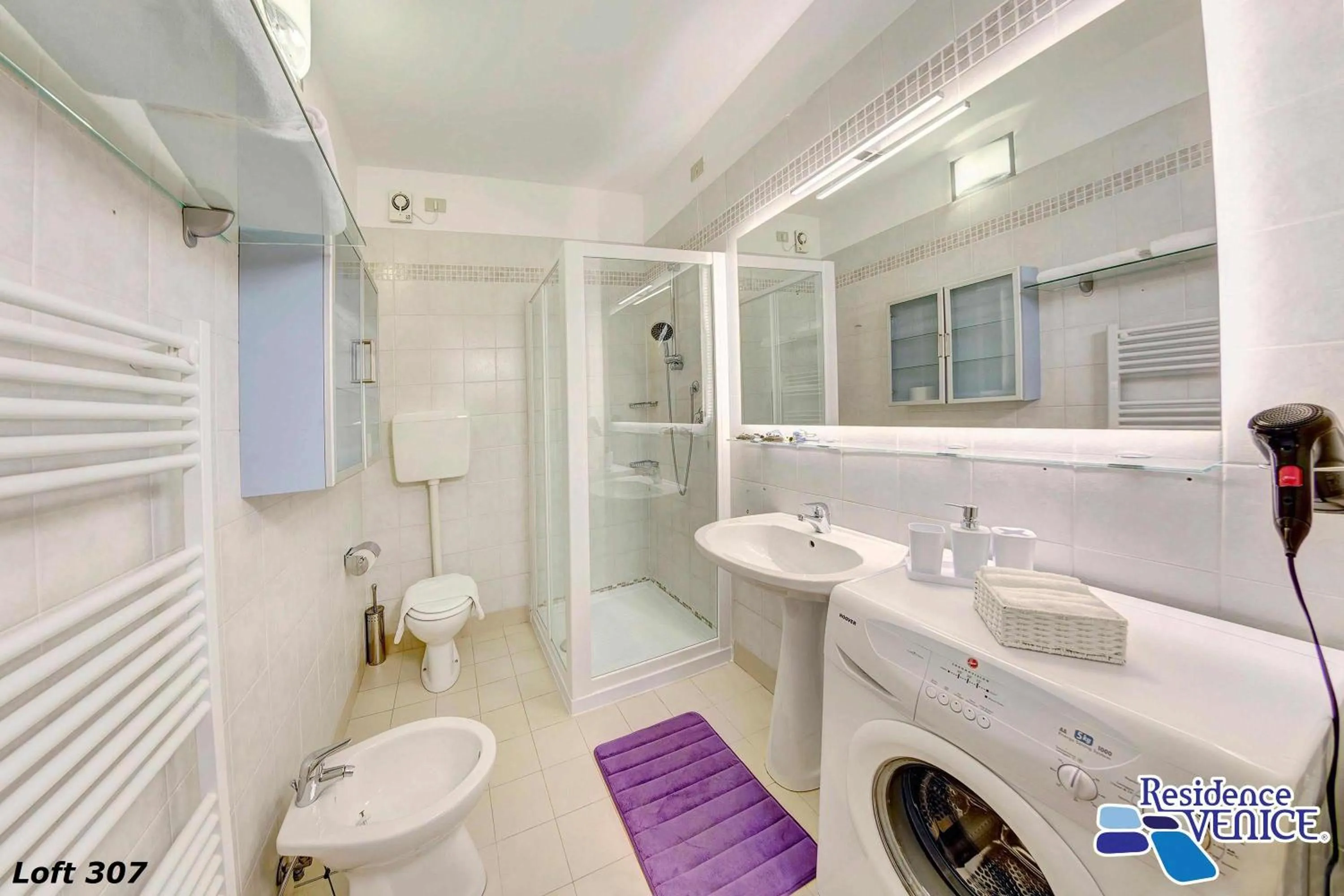 Shower in Residence Venice