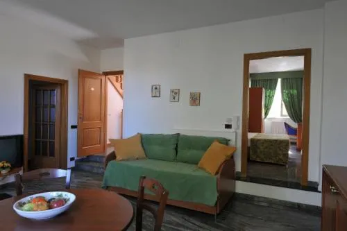 Day in Holiday House Aurora