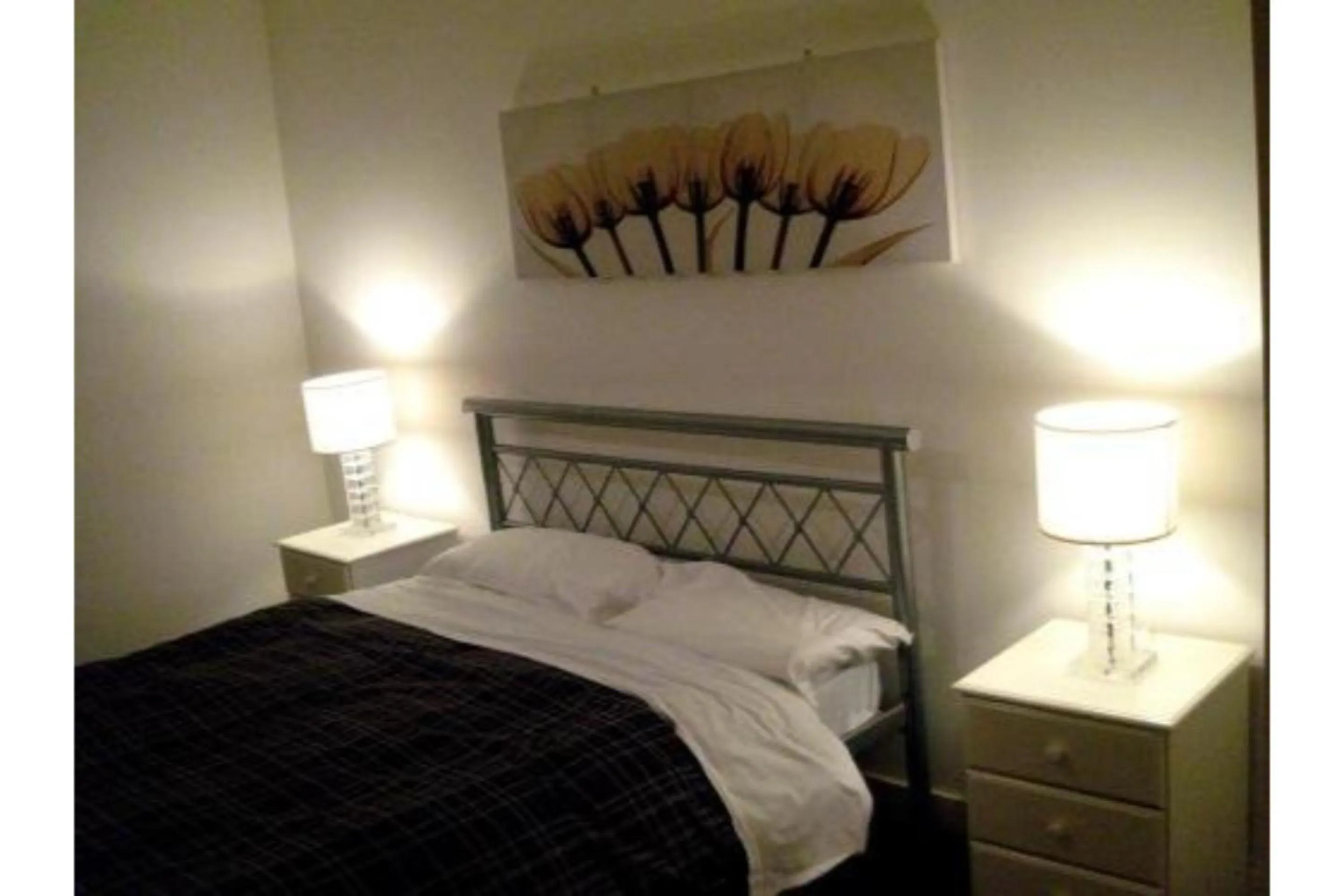 Bedroom in OYO Arinza Apartments