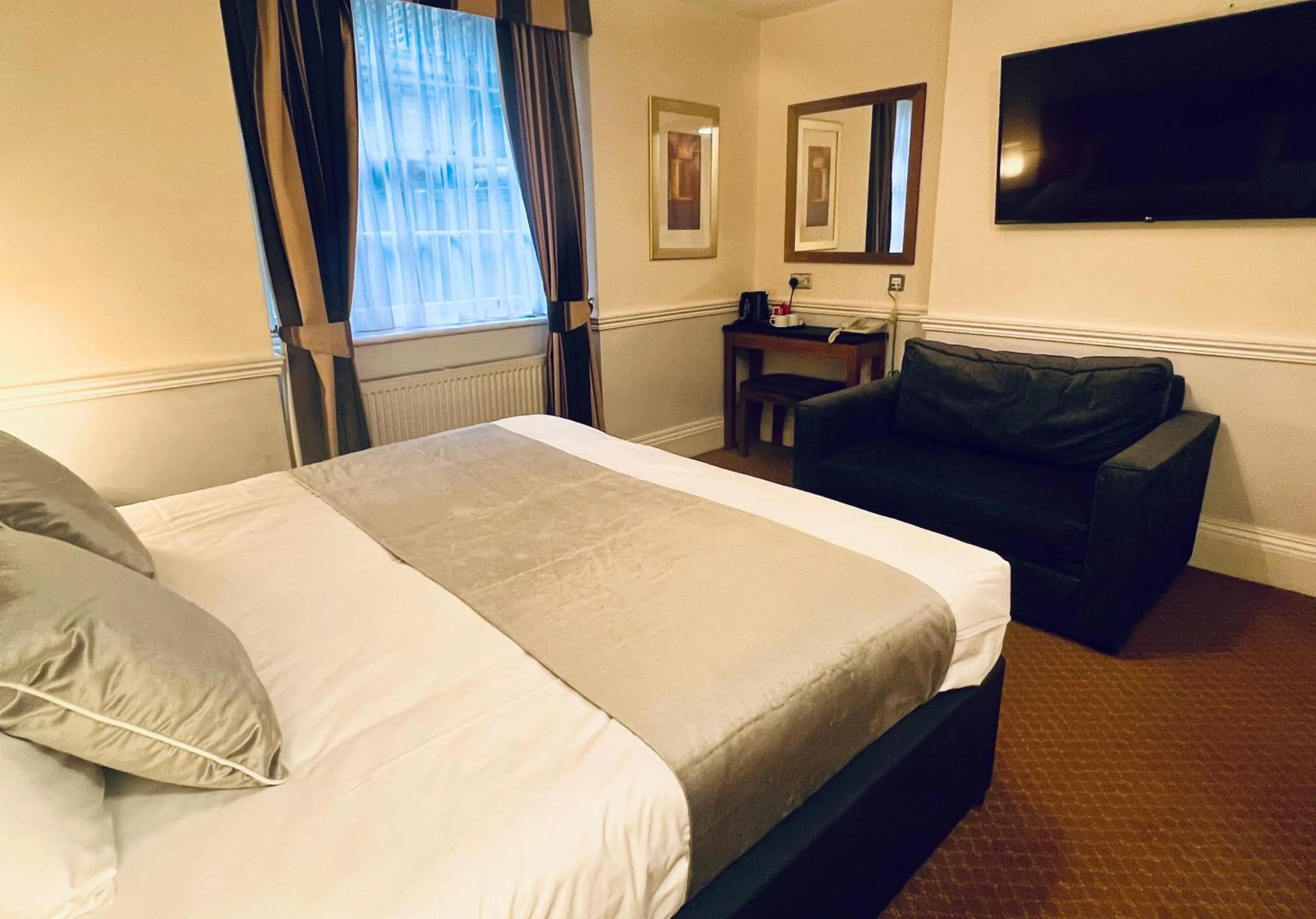 Bed in Hotel Cavendish